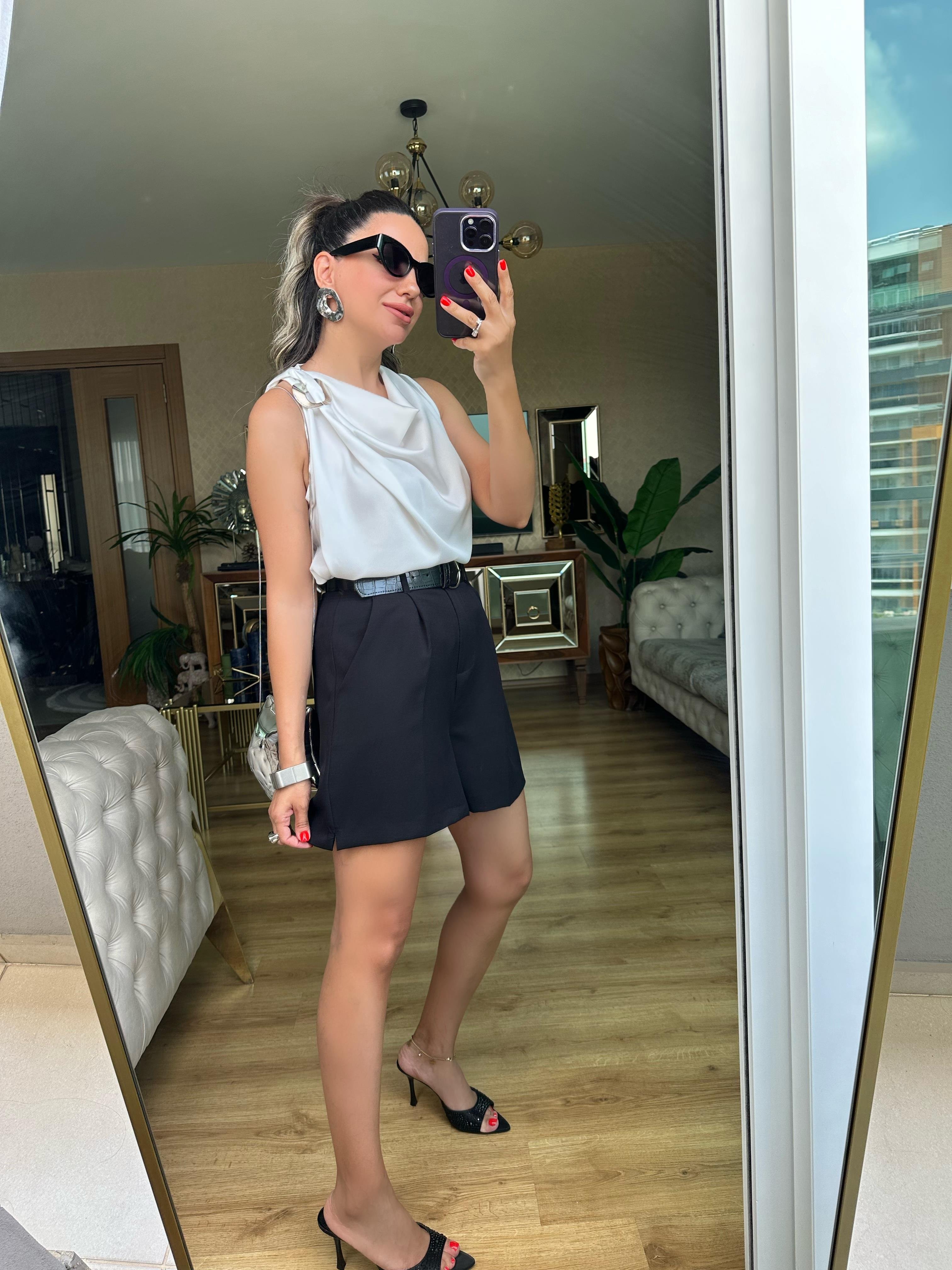 Kemerli Siyah Orj Marka Şort