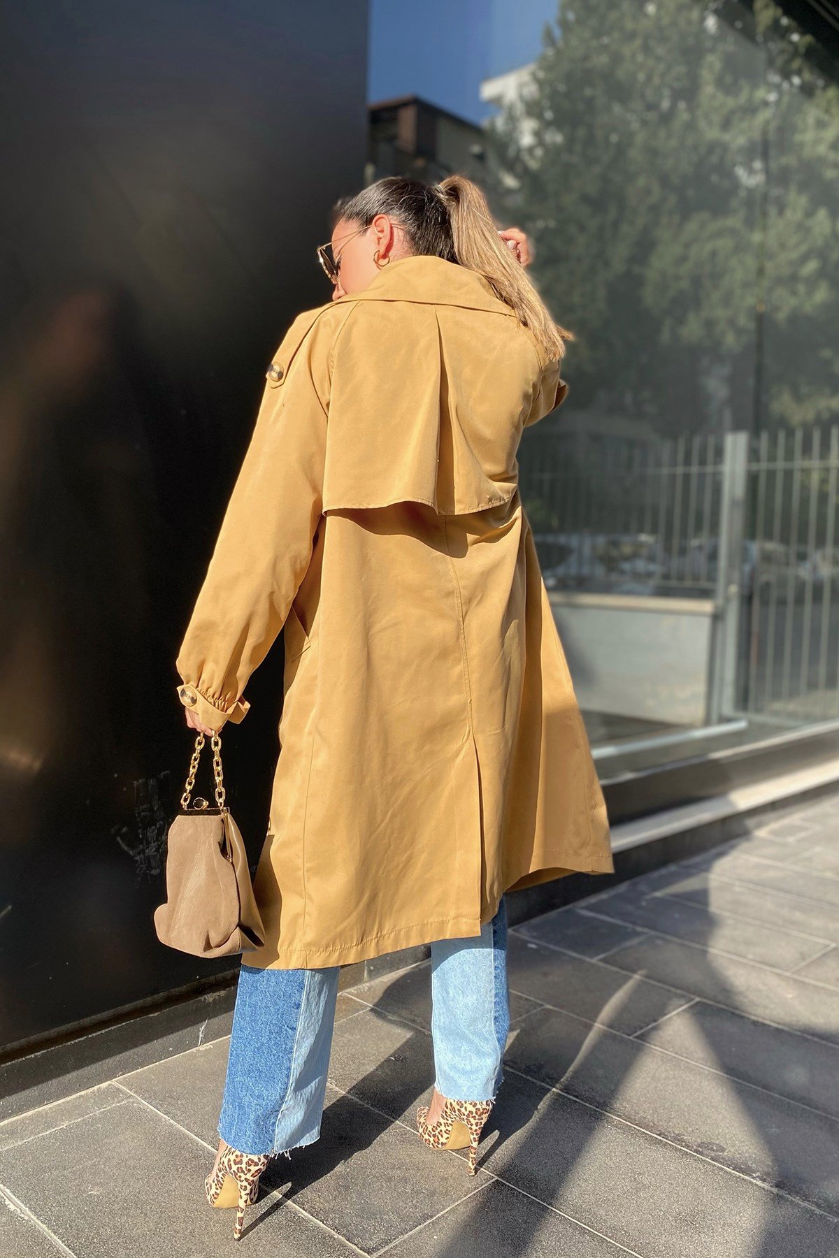 Kendinden Kuşaklı Trençkot