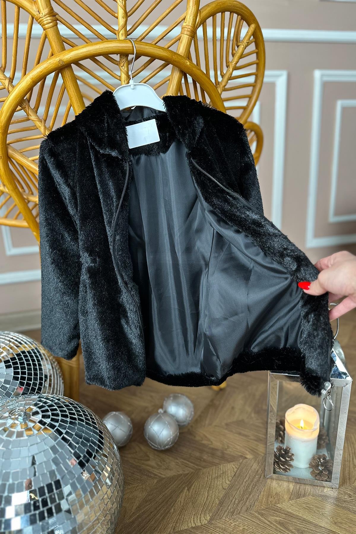 Kids Siyah Büzgülü Peluş Mont