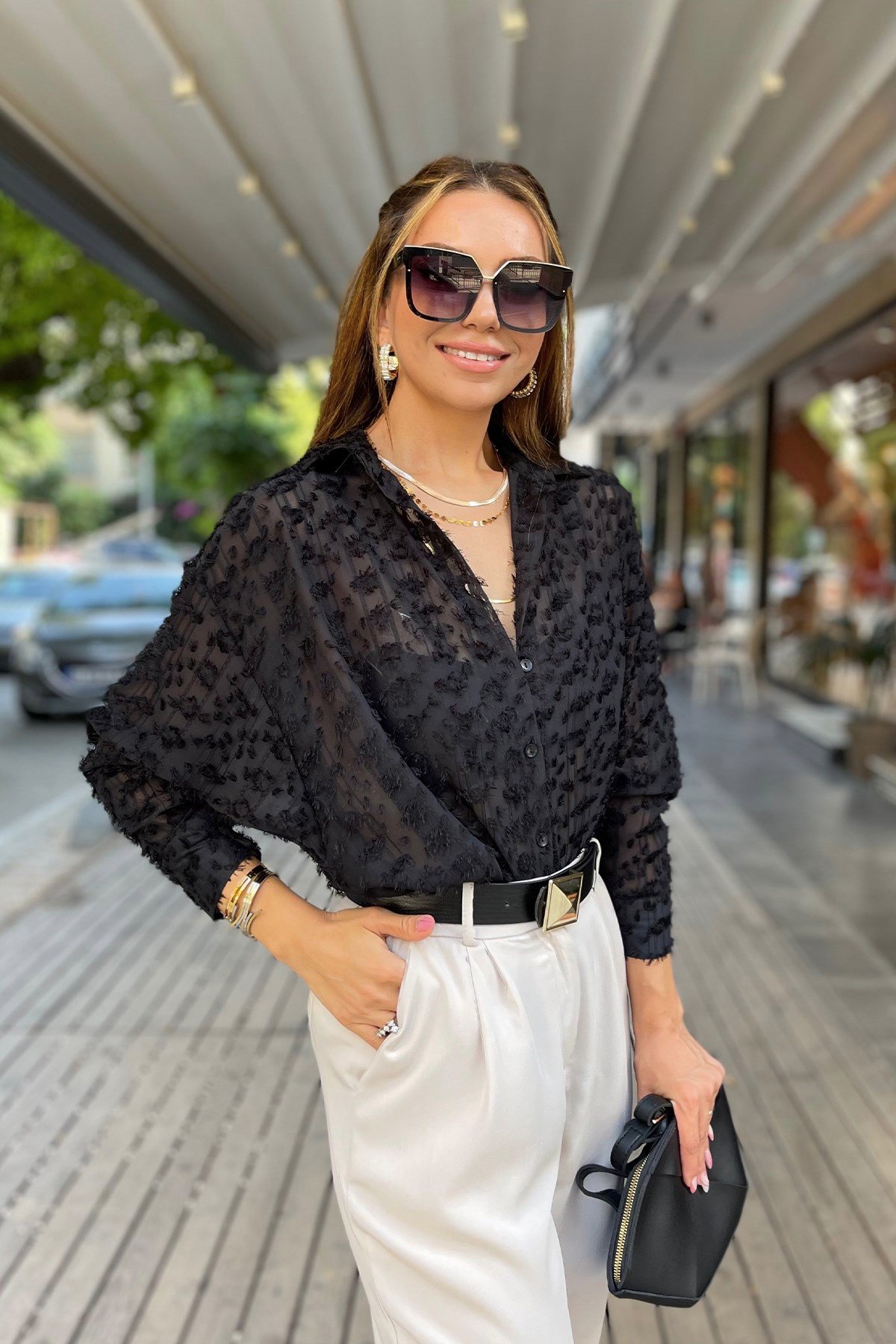 Kırçıllı Siyah Gömlek