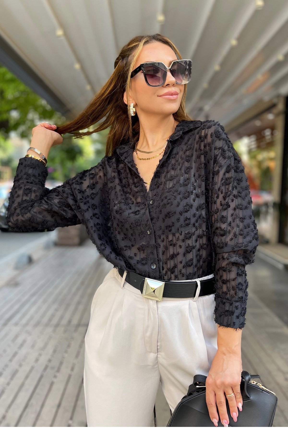 Kırçıllı Siyah Gömlek