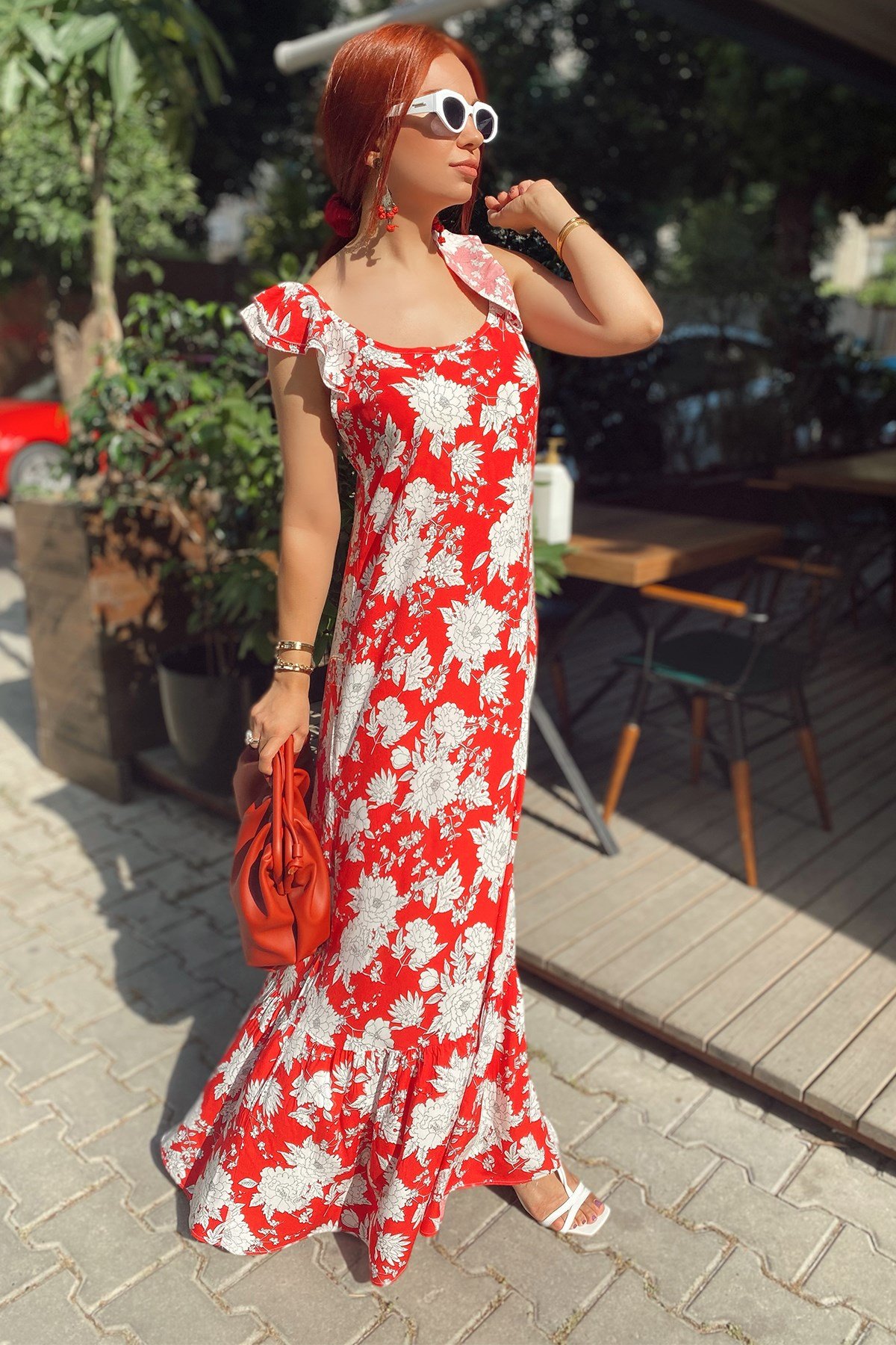 Kırmızı Desenli Volanlı Uzun Elbise