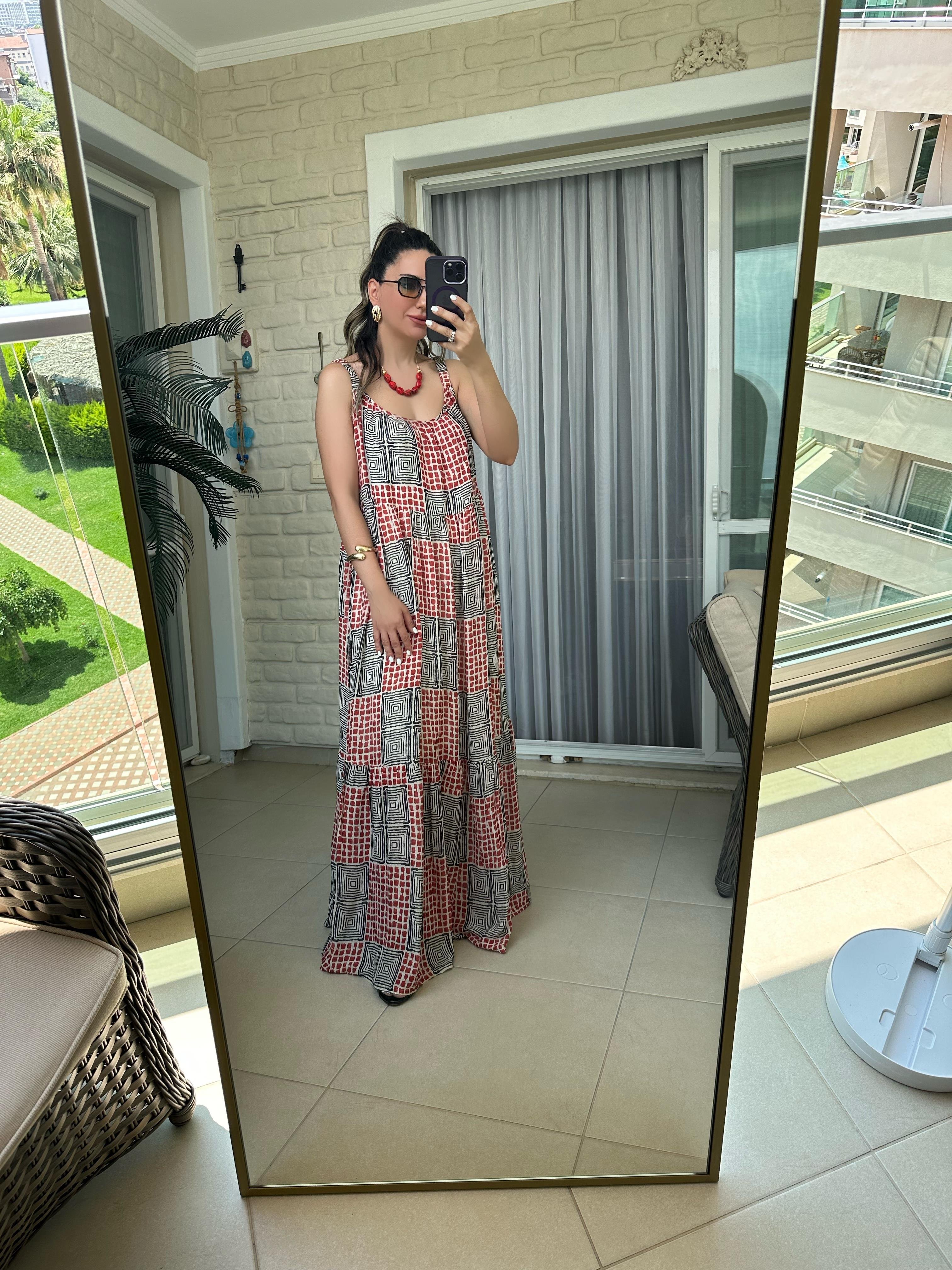 Kırmızı Siyah Desenli Askılı Elbise