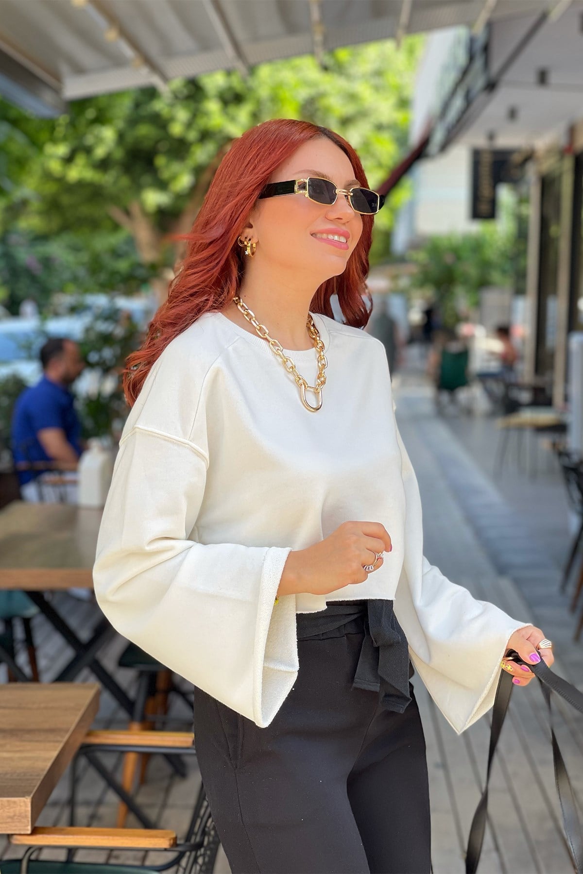 Kısa Beyaz Crop Sweatshirt