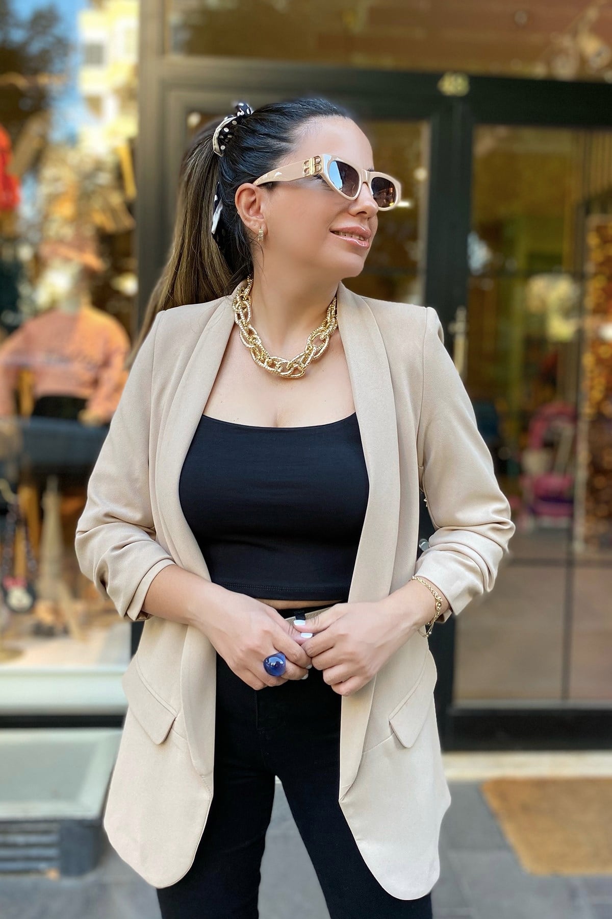 Kolları Büzgülü Bej Blazer Ceket