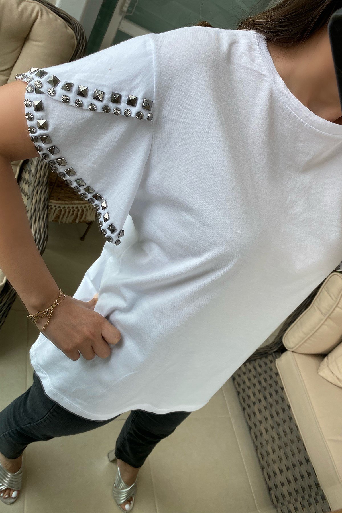 Kolları Zımbalı Tshirt