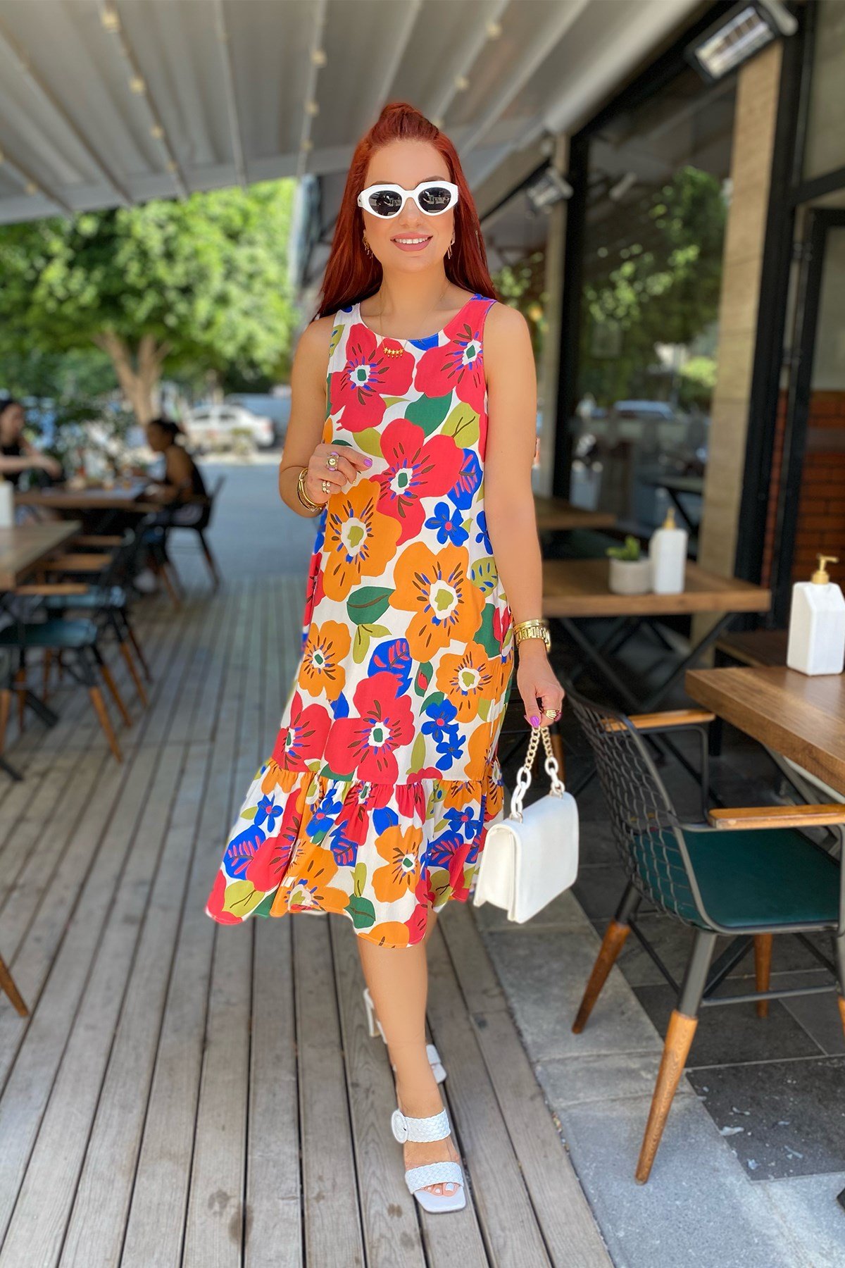 Kolsuz Uzun İri Desenli Elbise