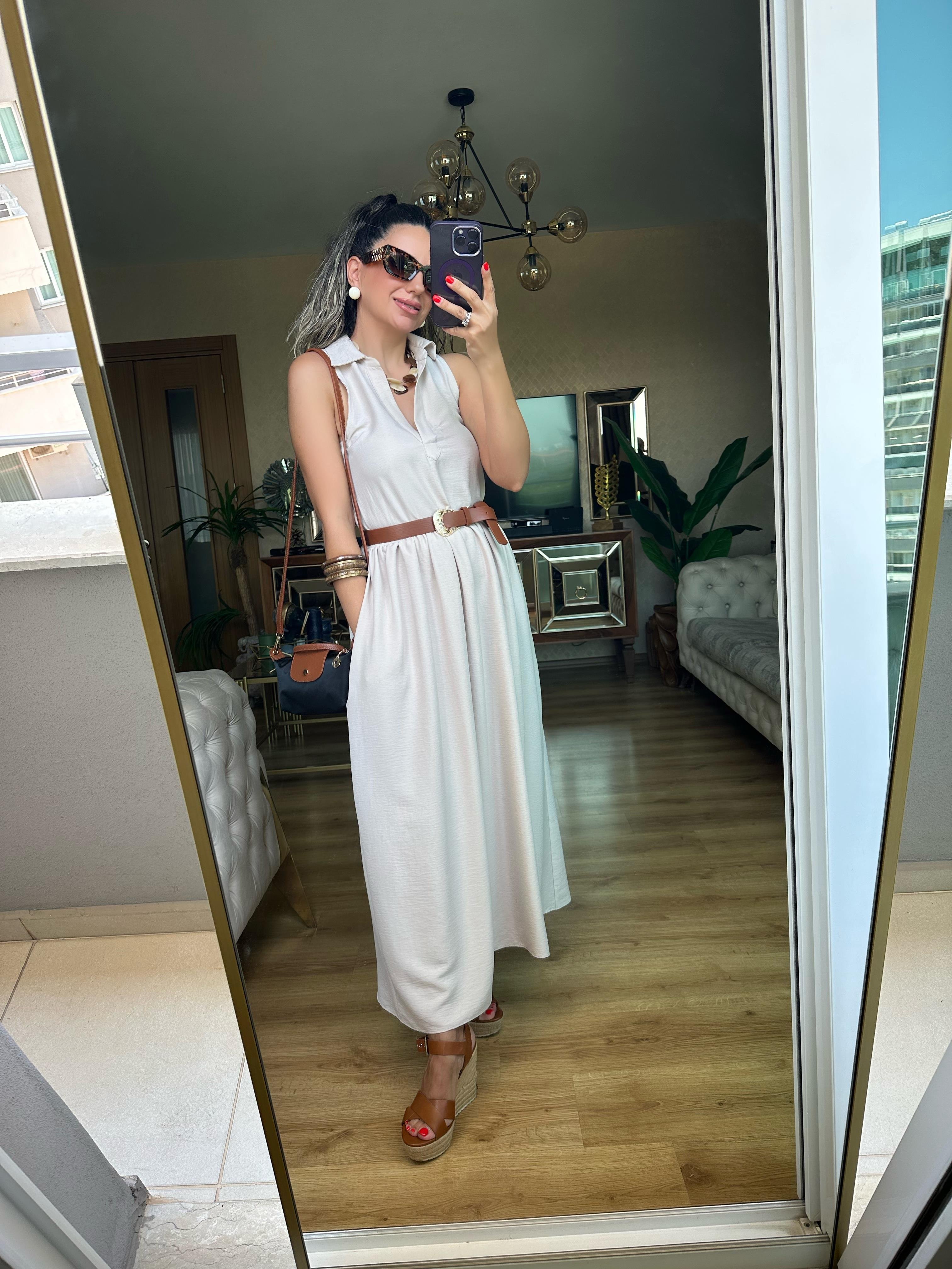 Krem Kemerli V Yaka Elbise