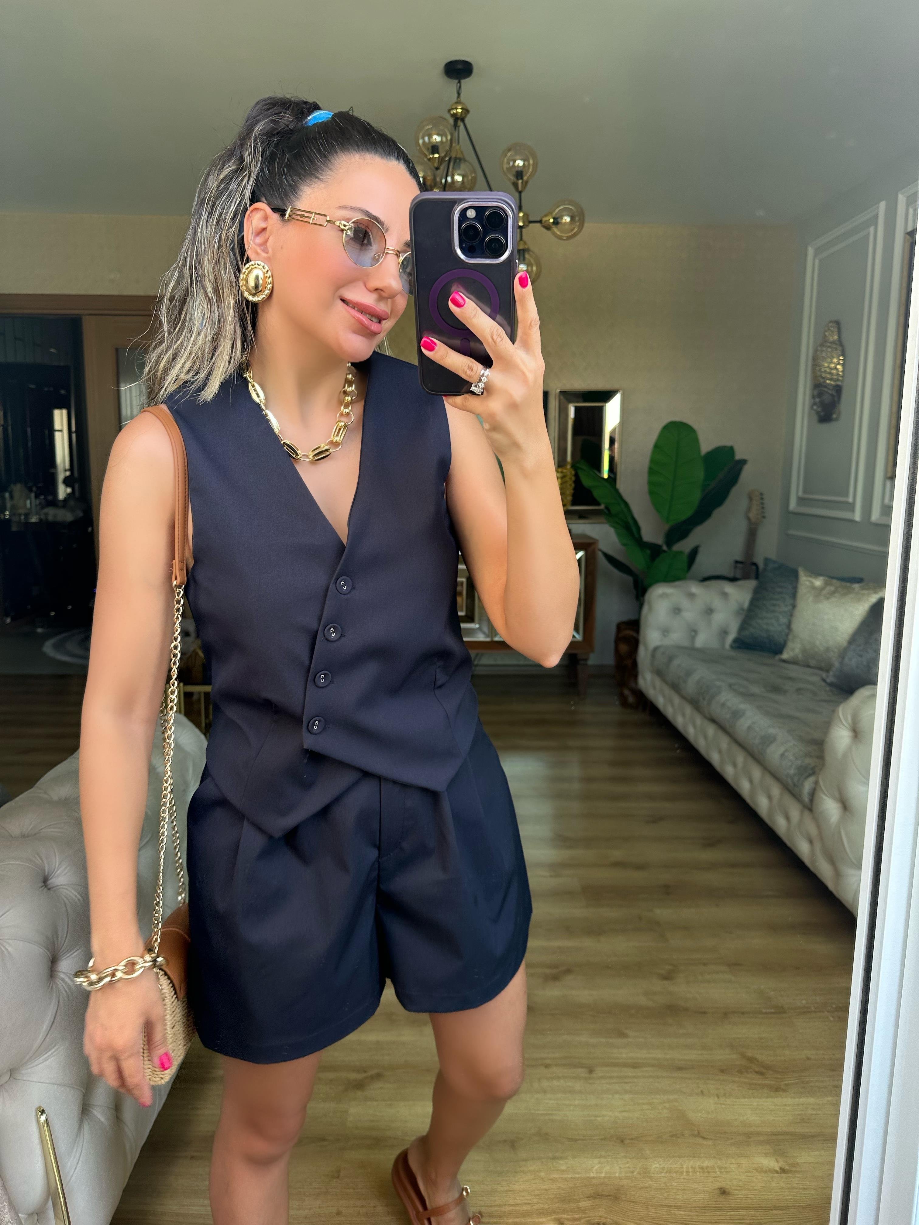 Lacivert Çapraz Düğme Detaylı Yelek Şort Takım