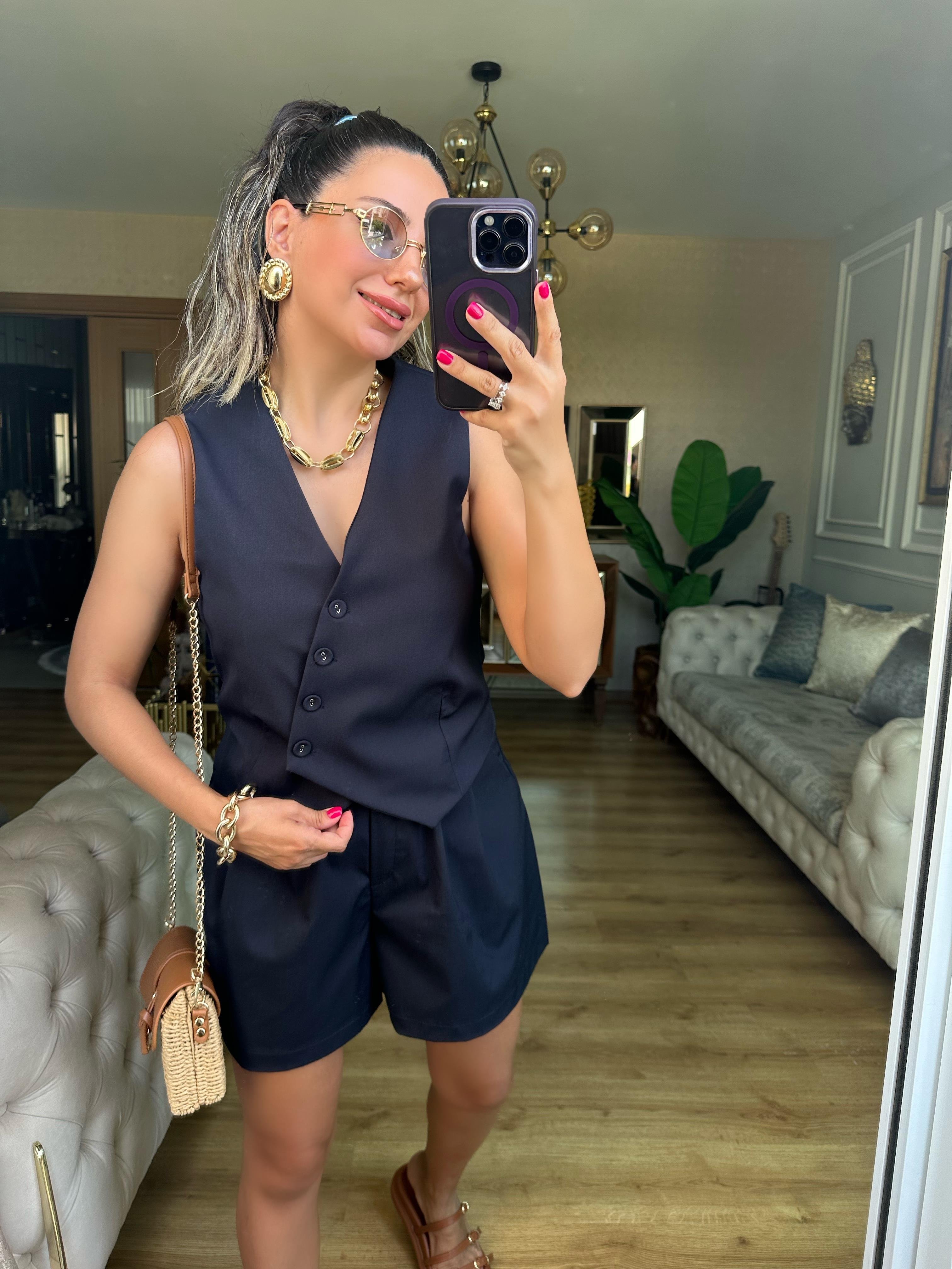 Lacivert Çapraz Düğme Detaylı Yelek Şort Takım