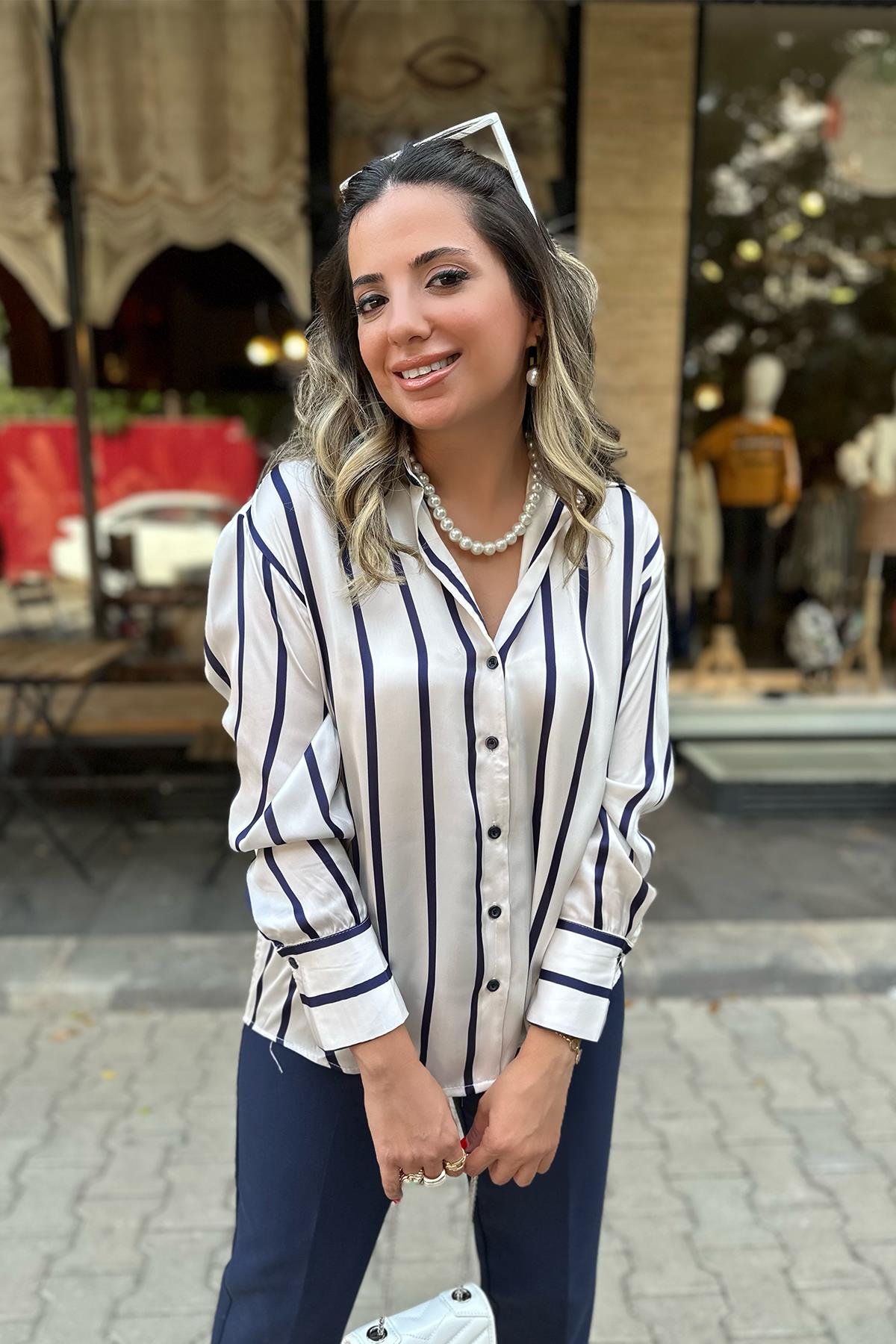 Lacivert Çizgili Saten Gömlek