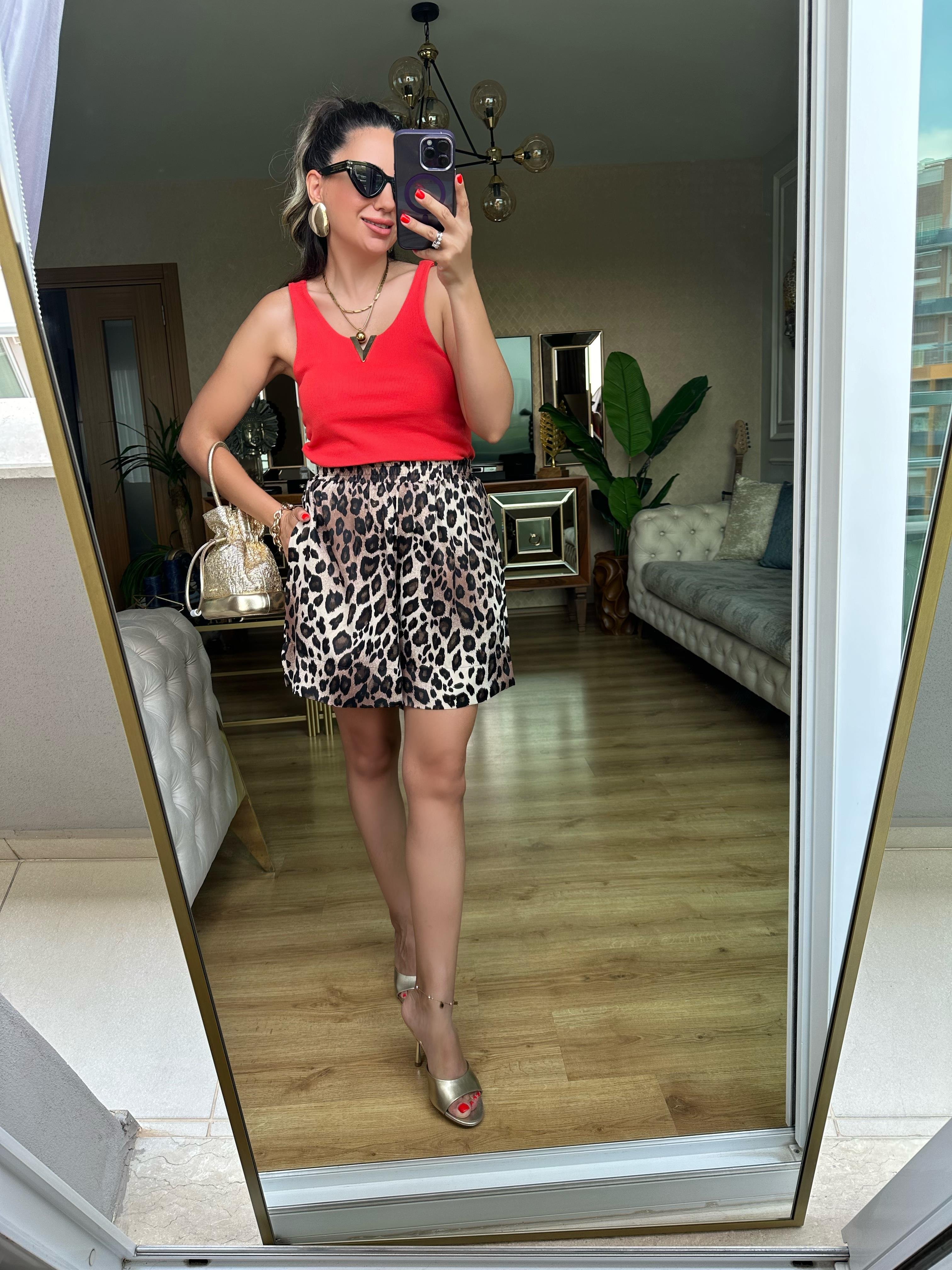 Leopar Şort