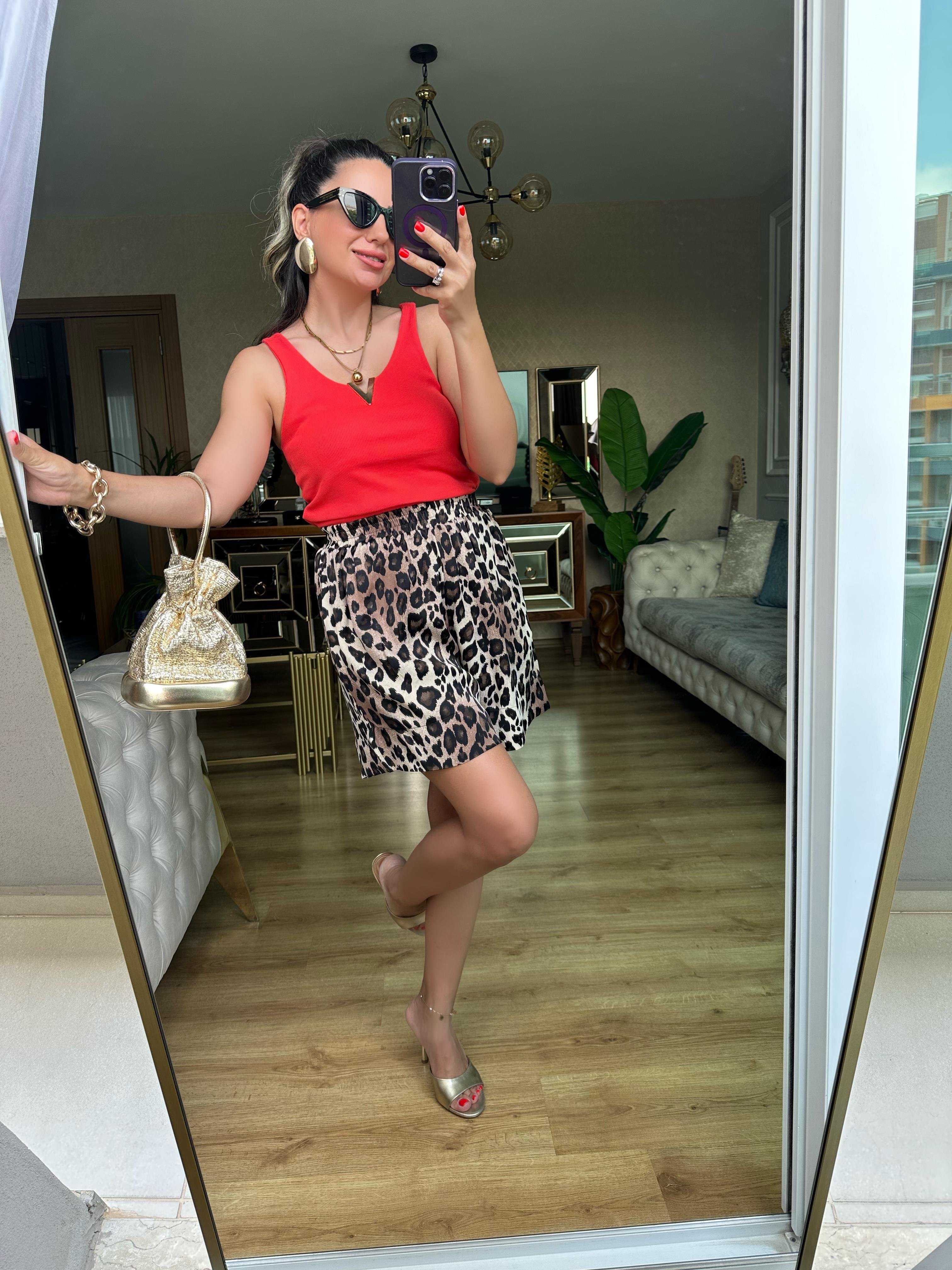 Leopar Şort