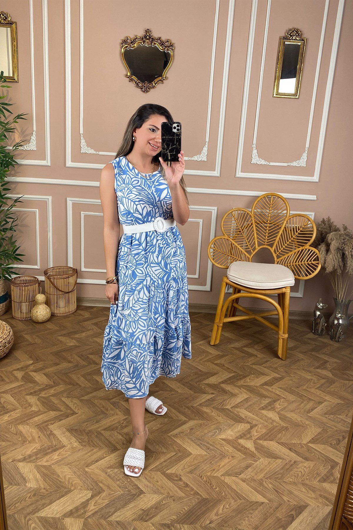 Mavi Beyaz Empirme Desen Kemerli Elbise