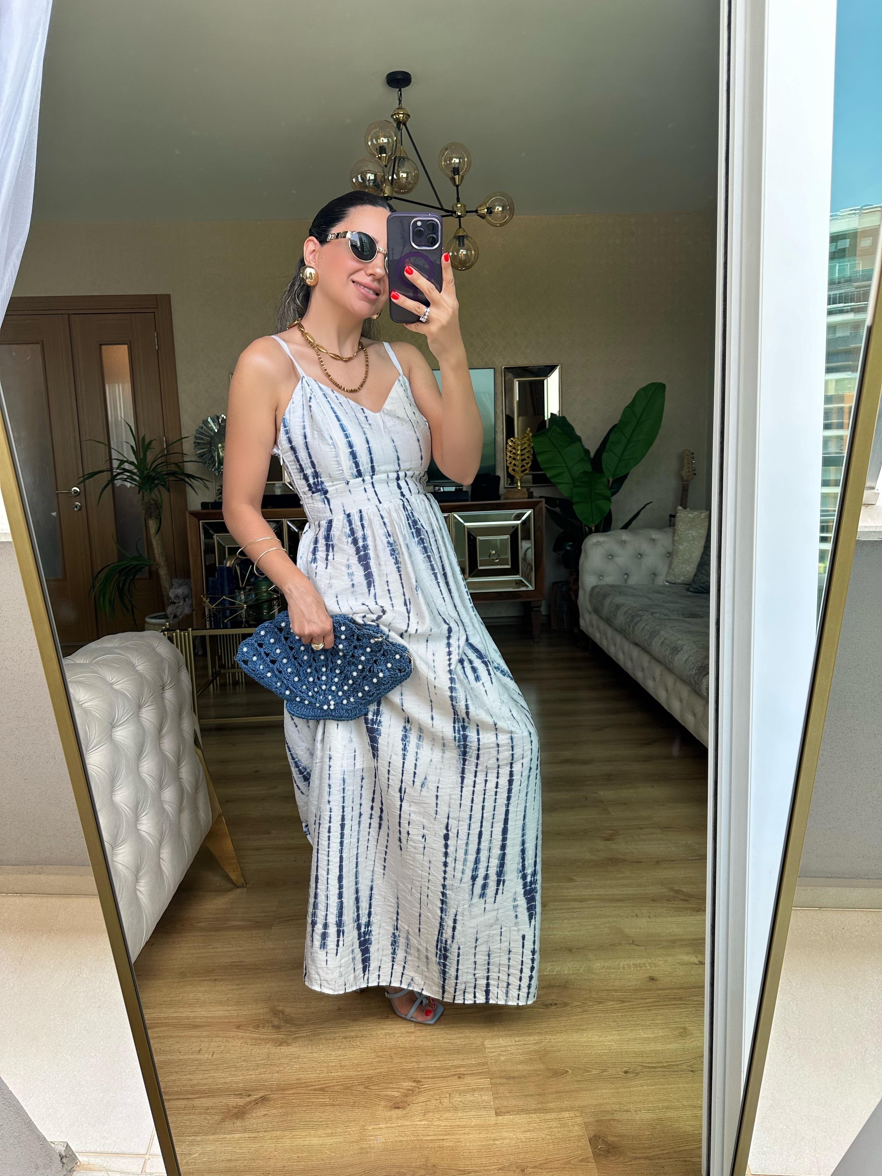 Mavi Çizgili Elbise