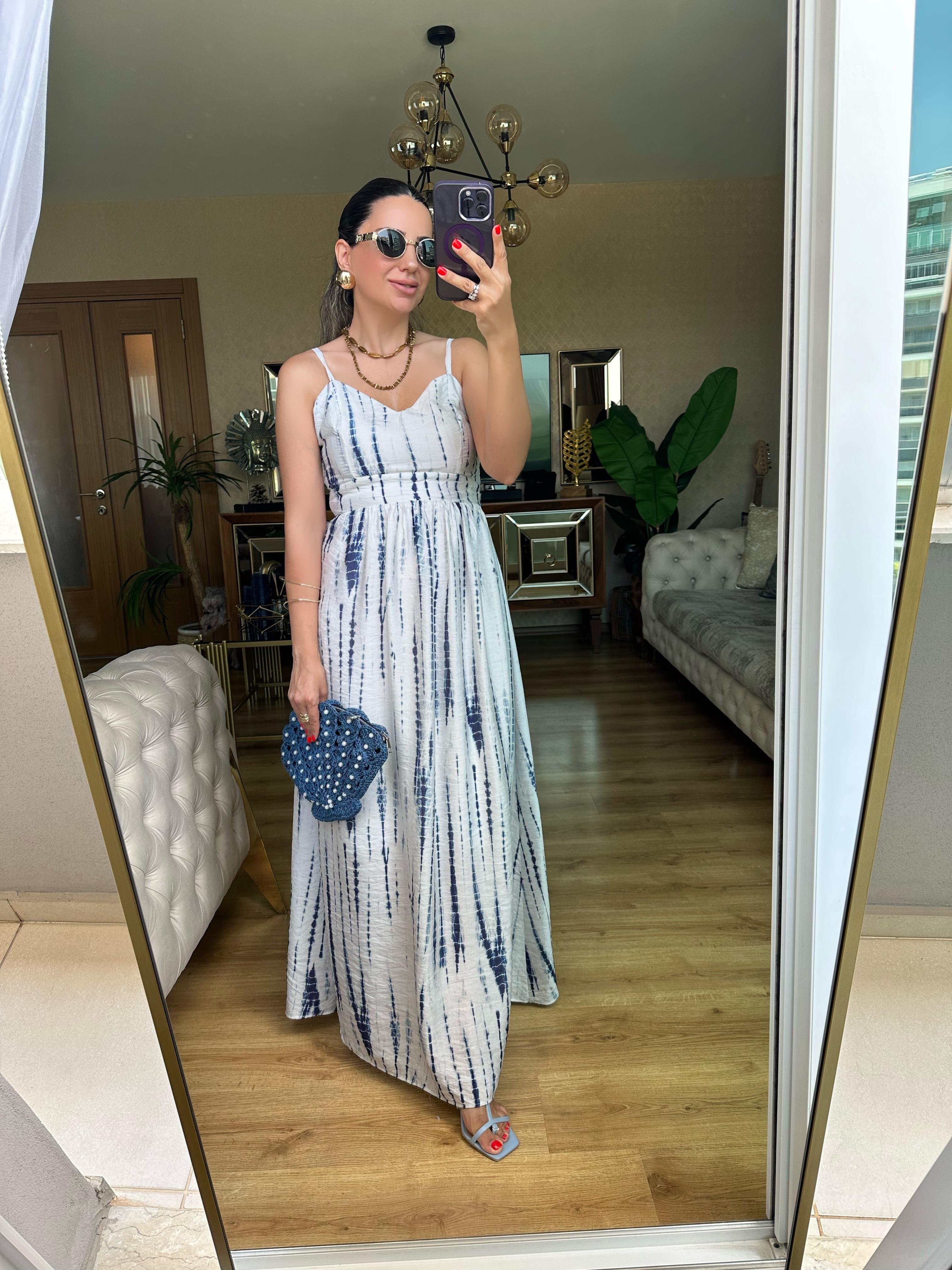 Mavi Çizgili Elbise