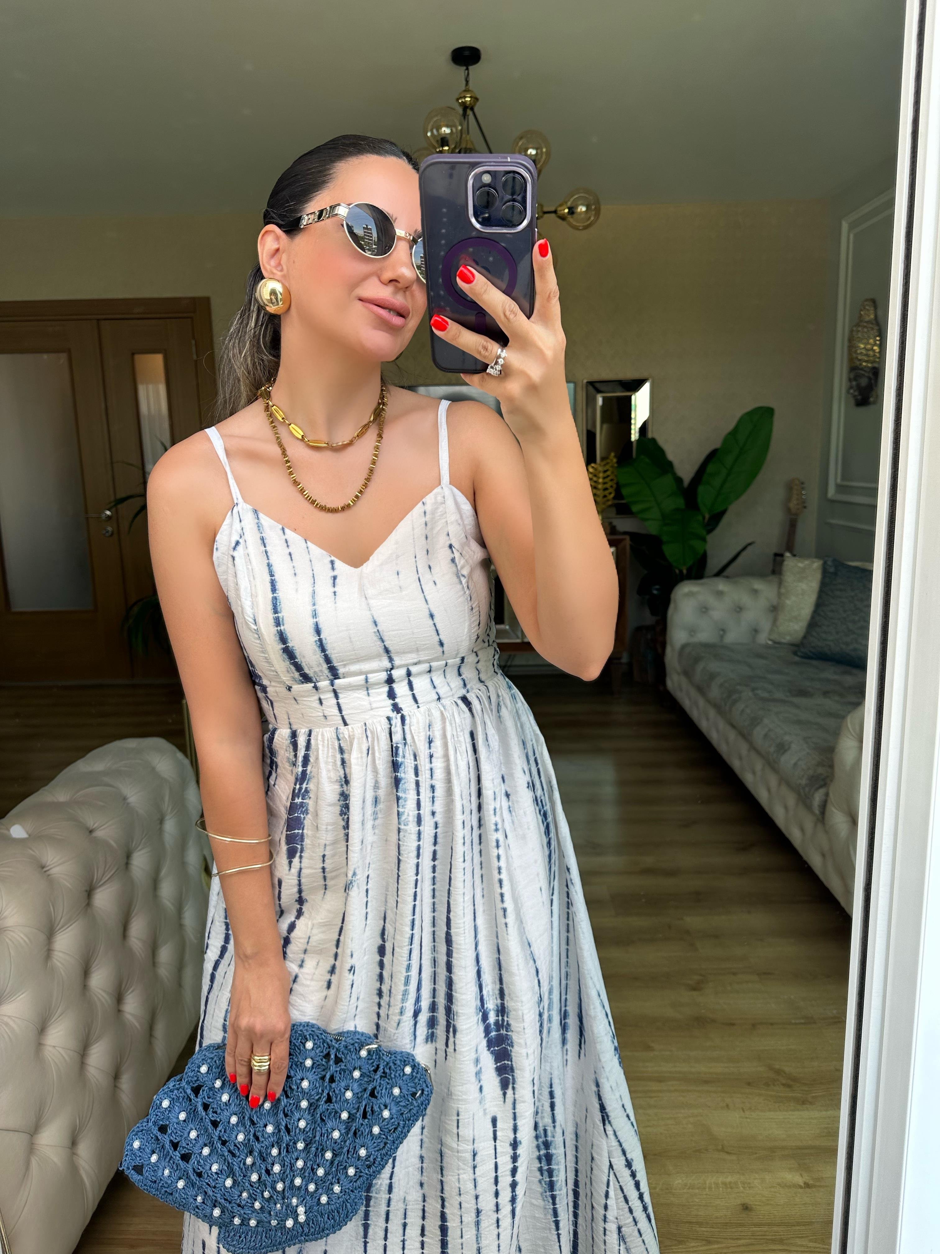 Mavi Çizgili Elbise