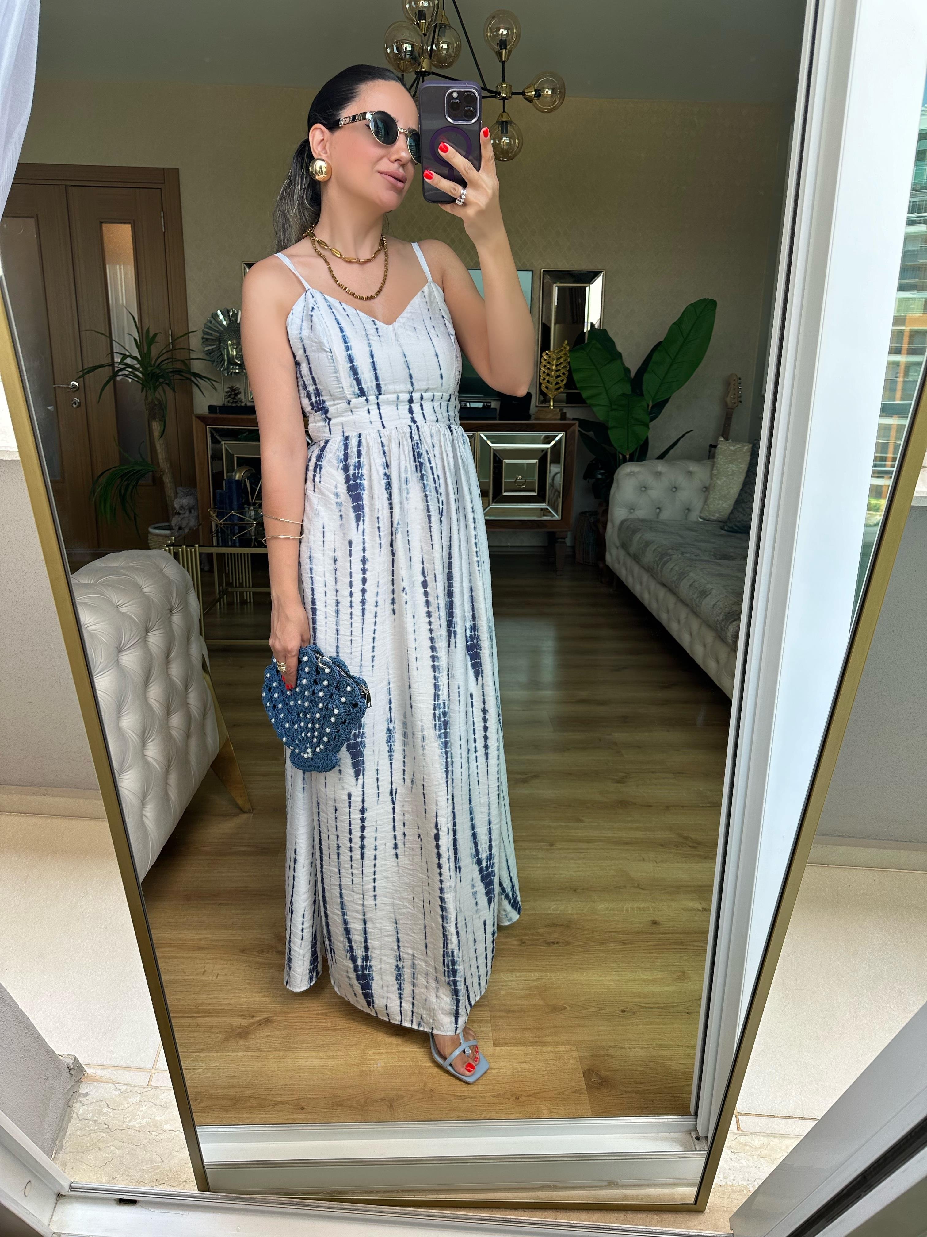 Mavi Çizgili Elbise