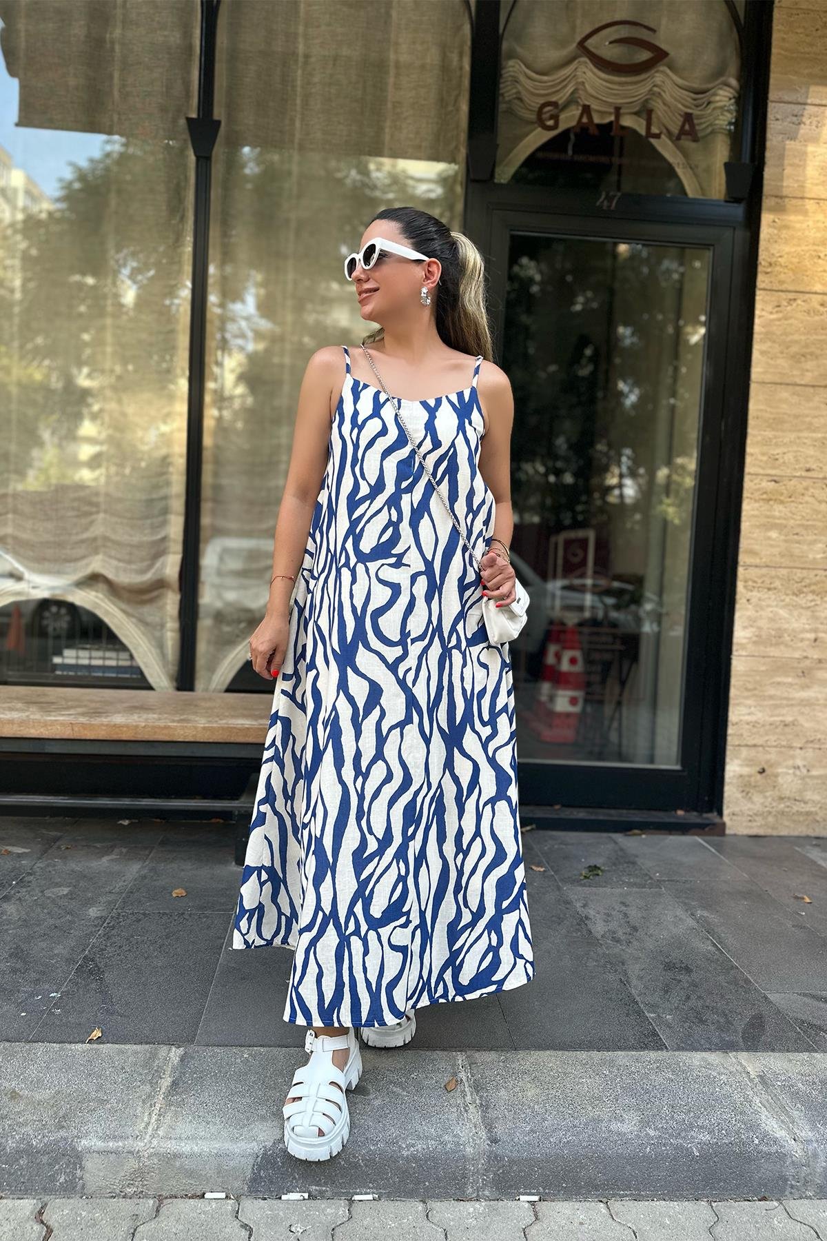 Mavi Desenli Astarlı Keten Elbise