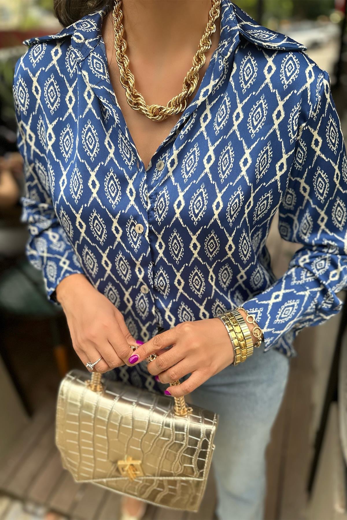 Mavi Desenli Saten Gömlek