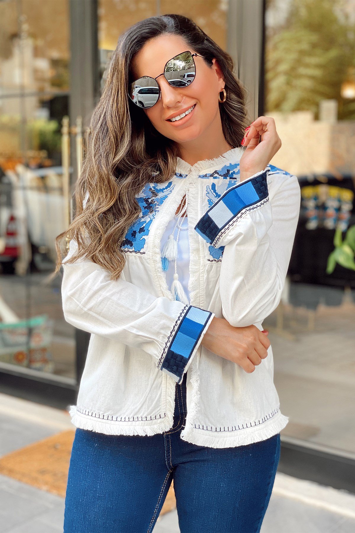 Mavi Etnik Desen Nakış Detaylı Ceket