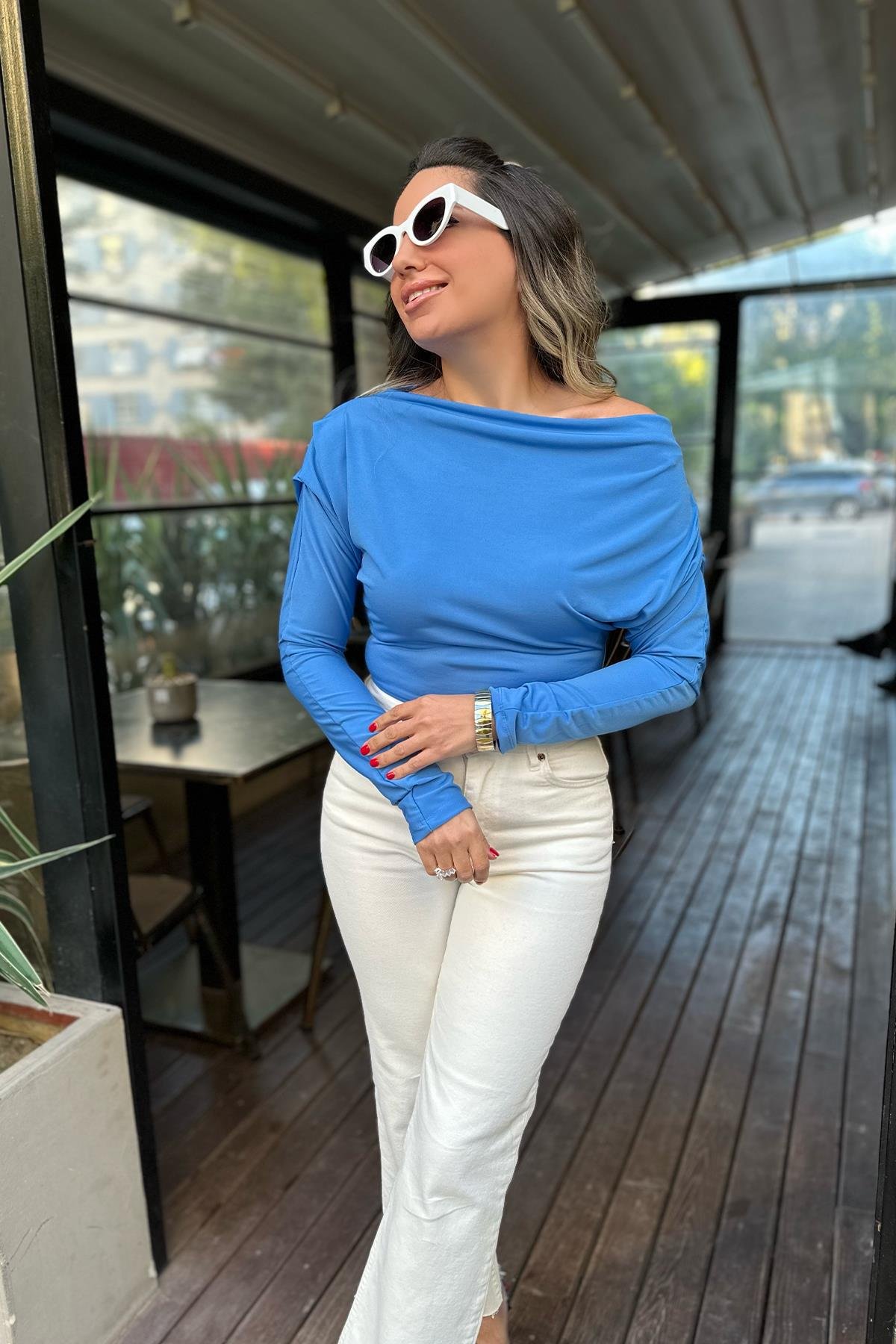 Mavi Kayık Yaka Bluz