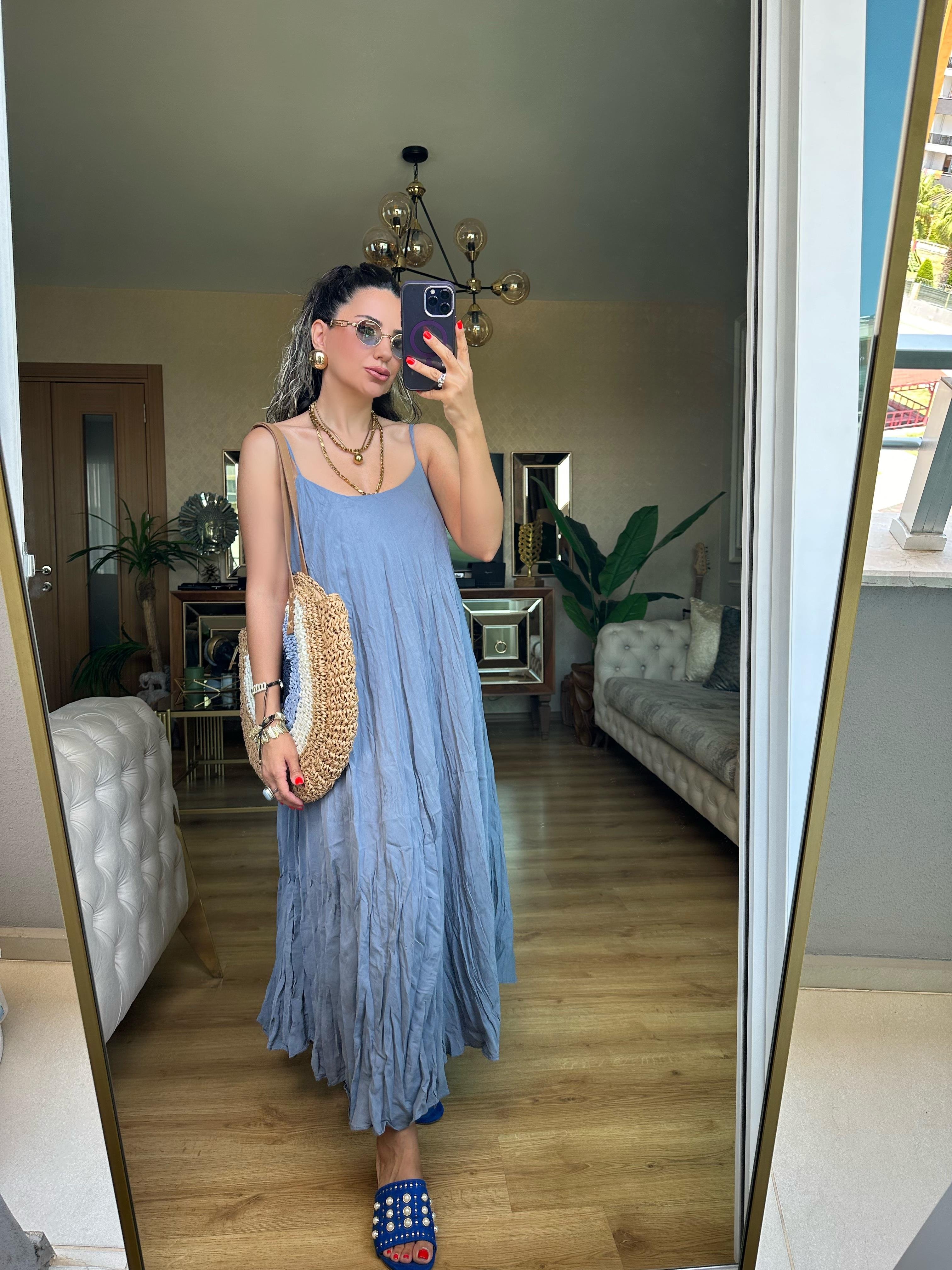 Mavi Kırışık Kumaş Elbise