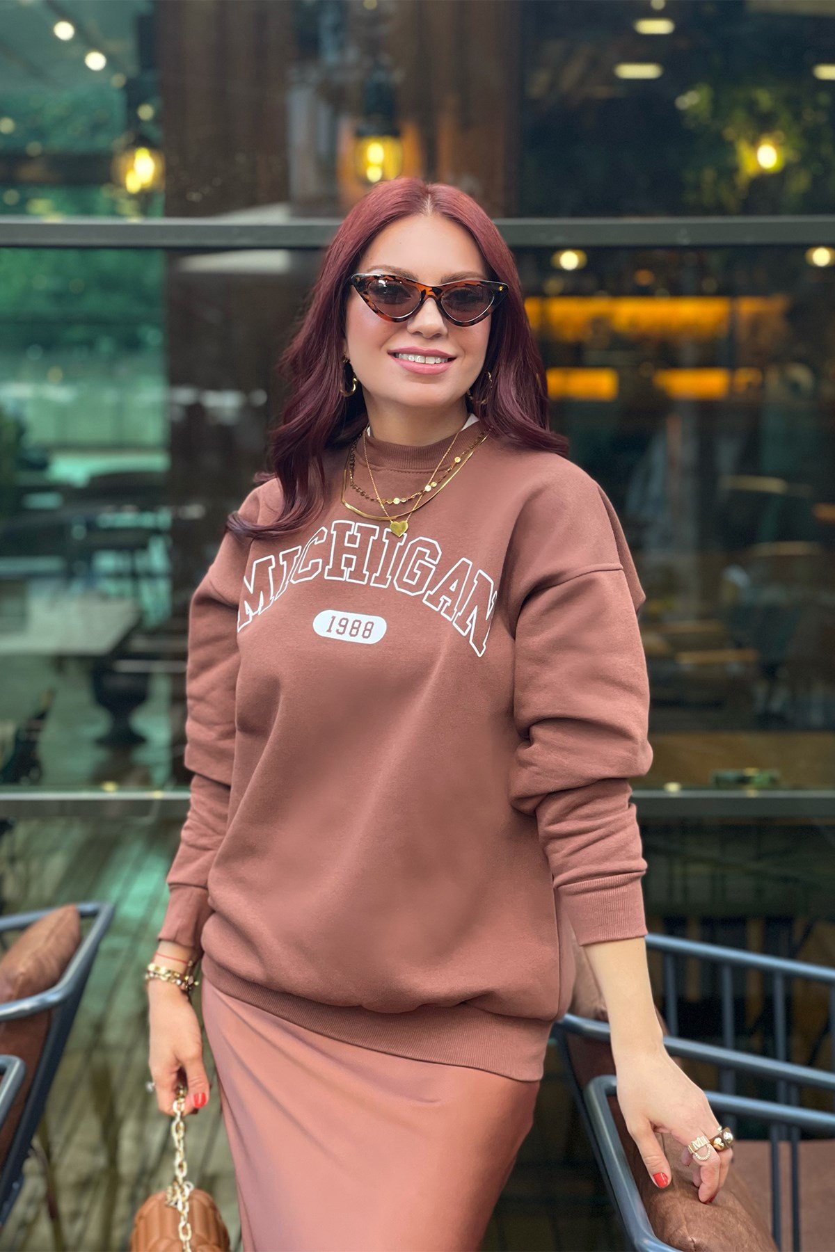 Michgan Baskılı Taba Sweatshirt