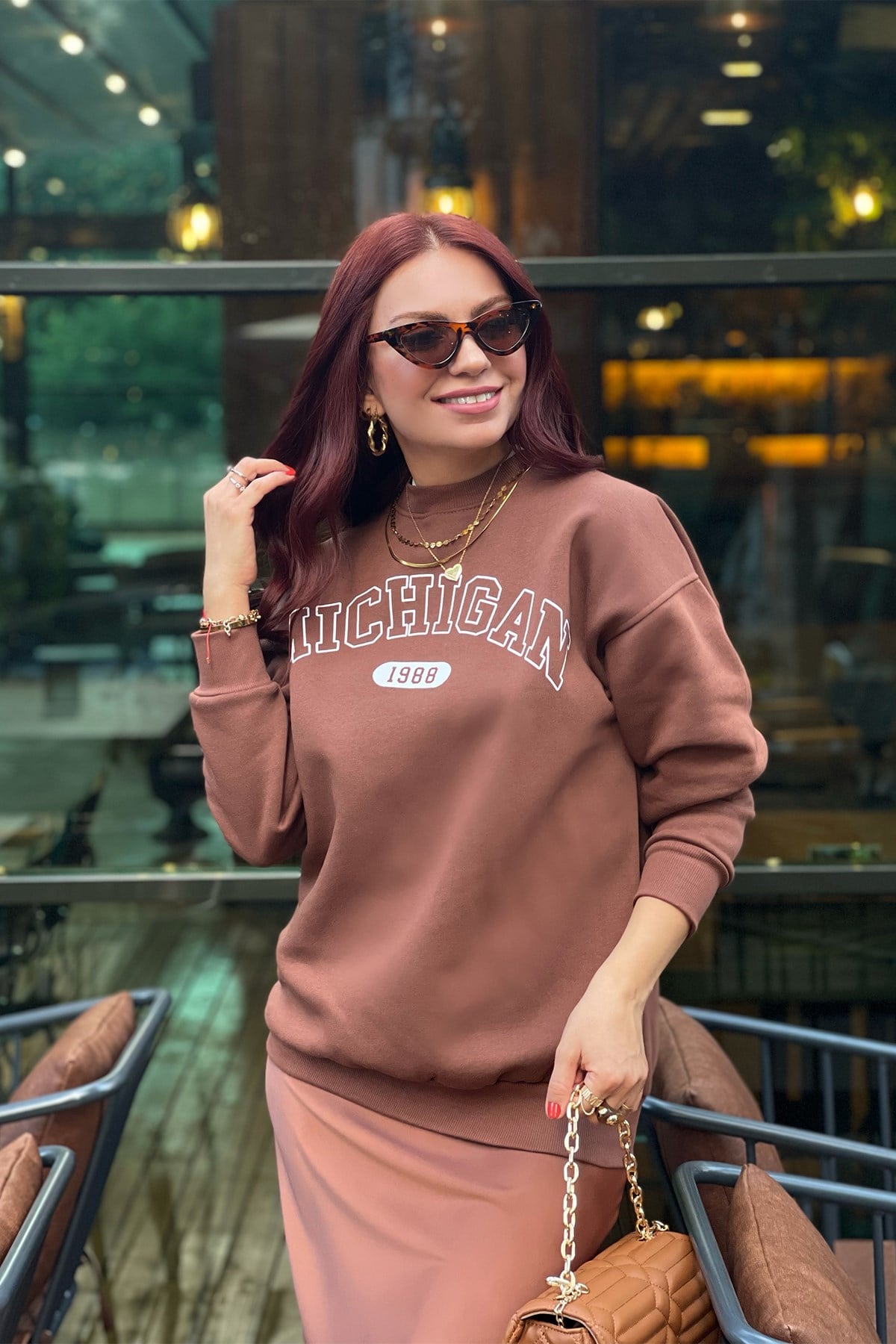 Michgan Baskılı Taba Sweatshirt