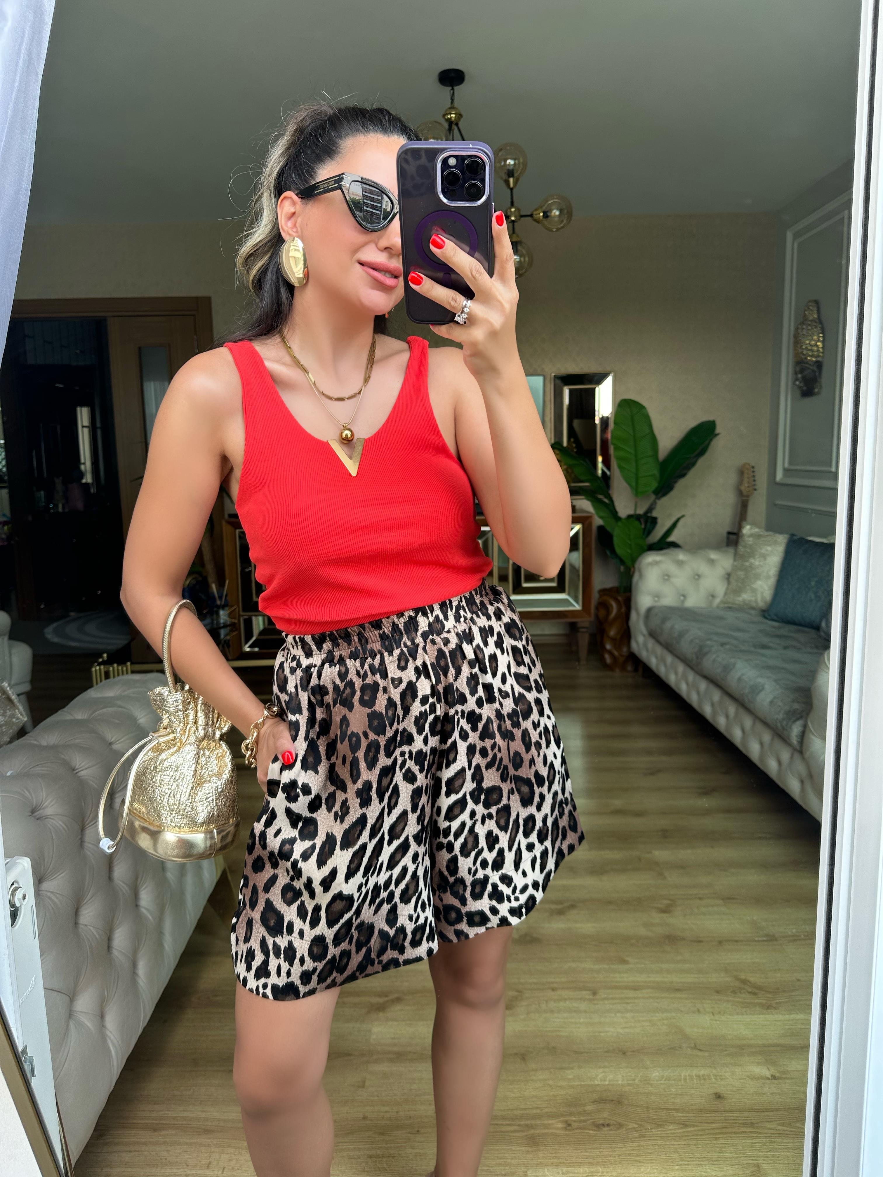 Narçiçeği Önü Gold V Detaylı Bluz Atlet