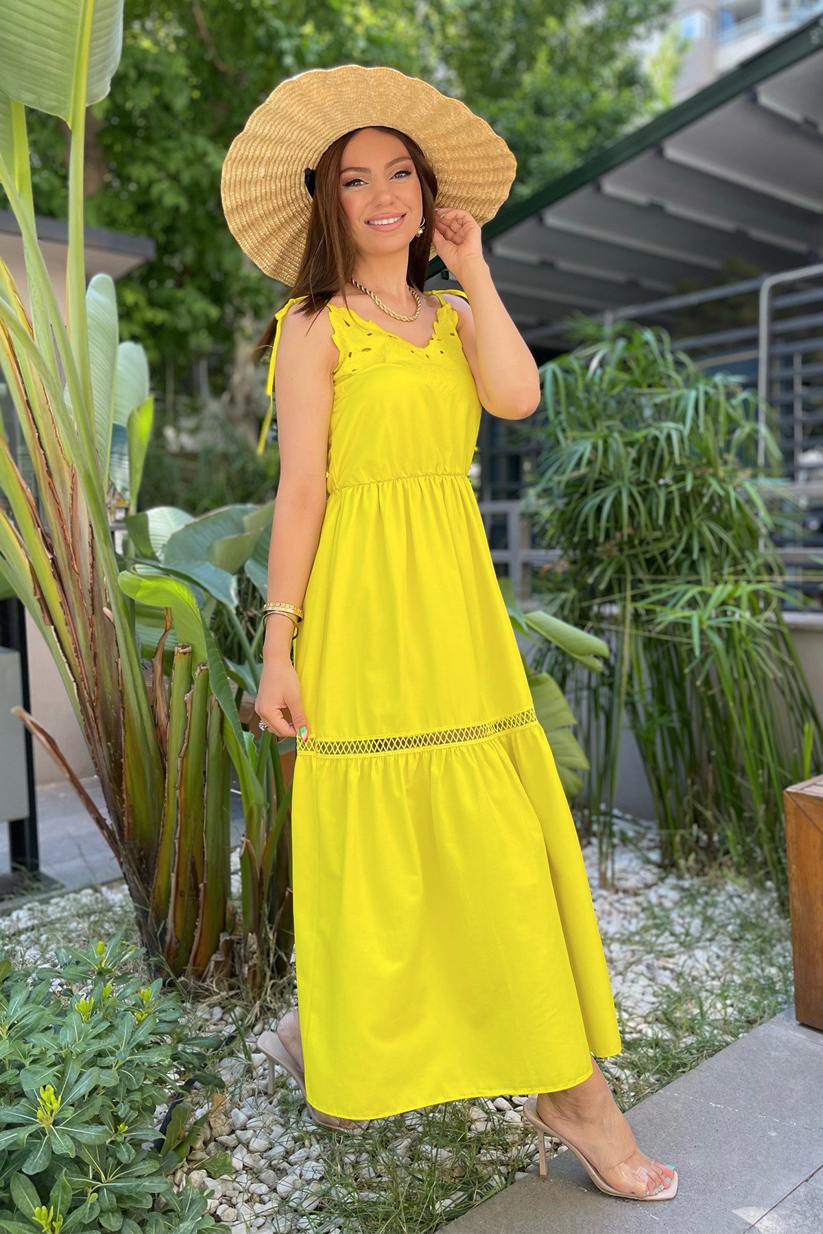 Neon Yeşil Omuzdan Bağlamalı Elbise