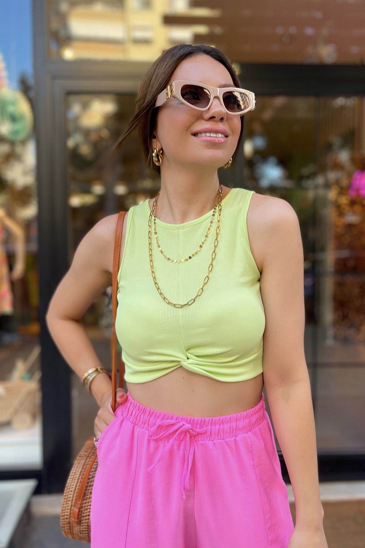 Ön Büzgülü Açık Yeşil Crop