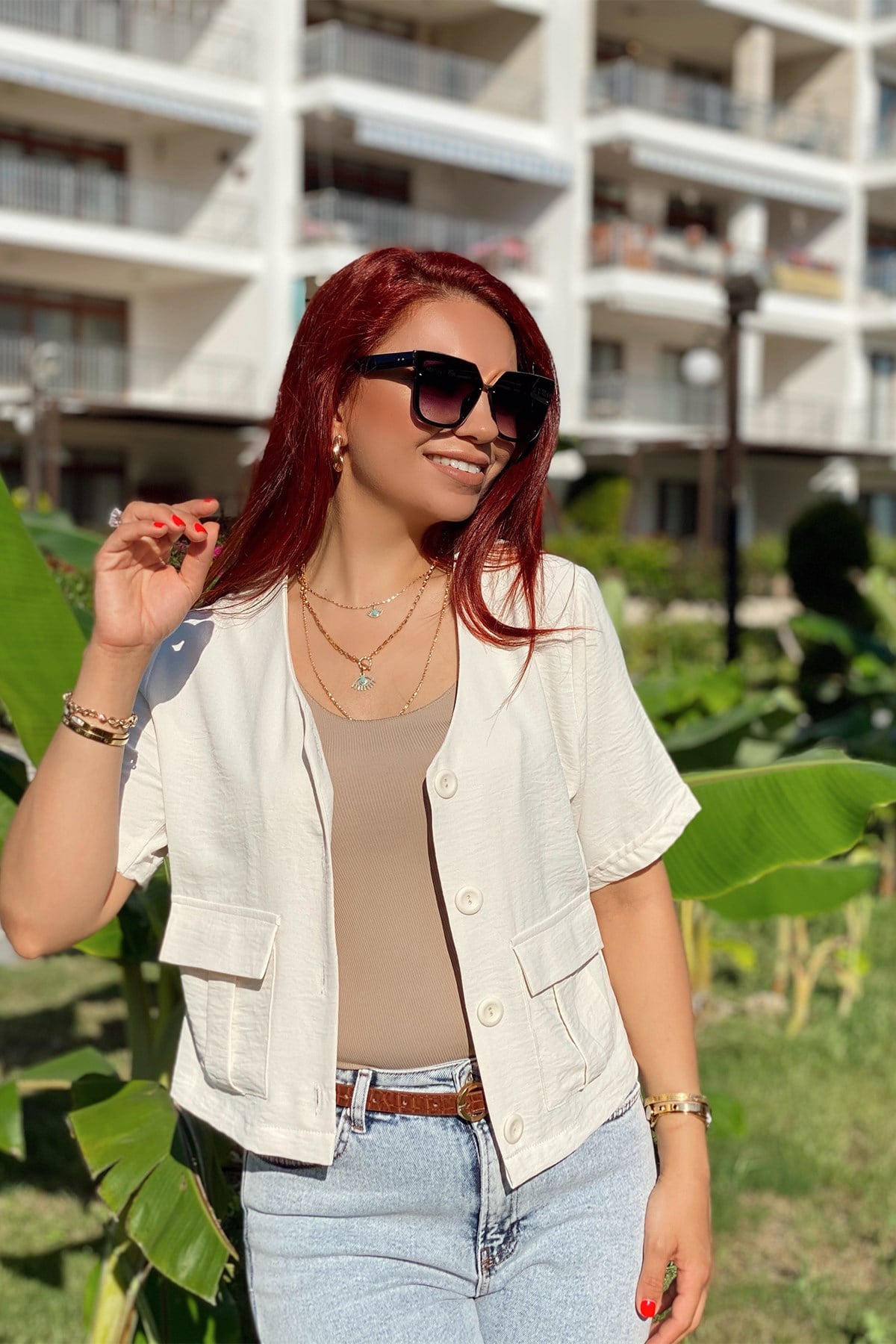 Önden Düğmeli Ekru Bluz
