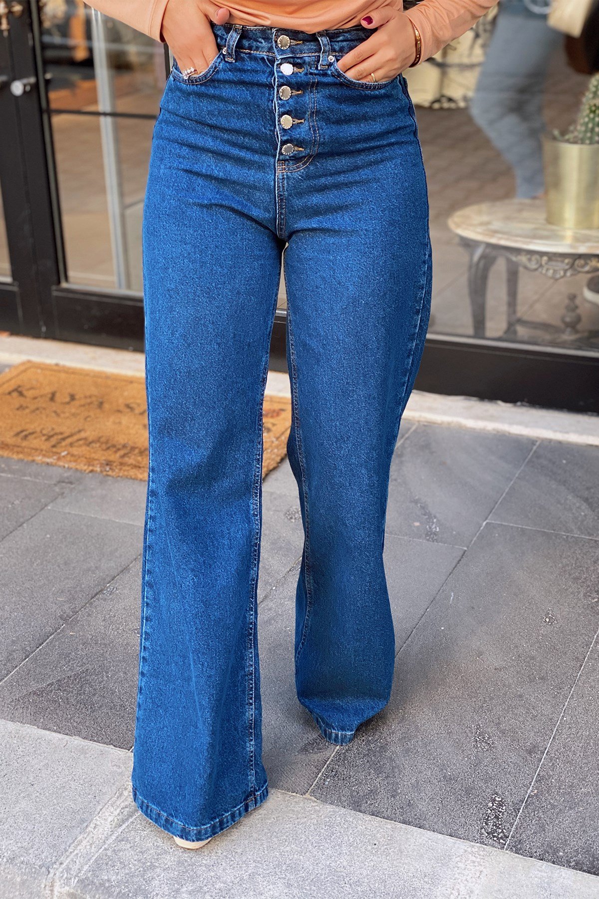 Önden Düğmeli İspanyol Paça Pantolon