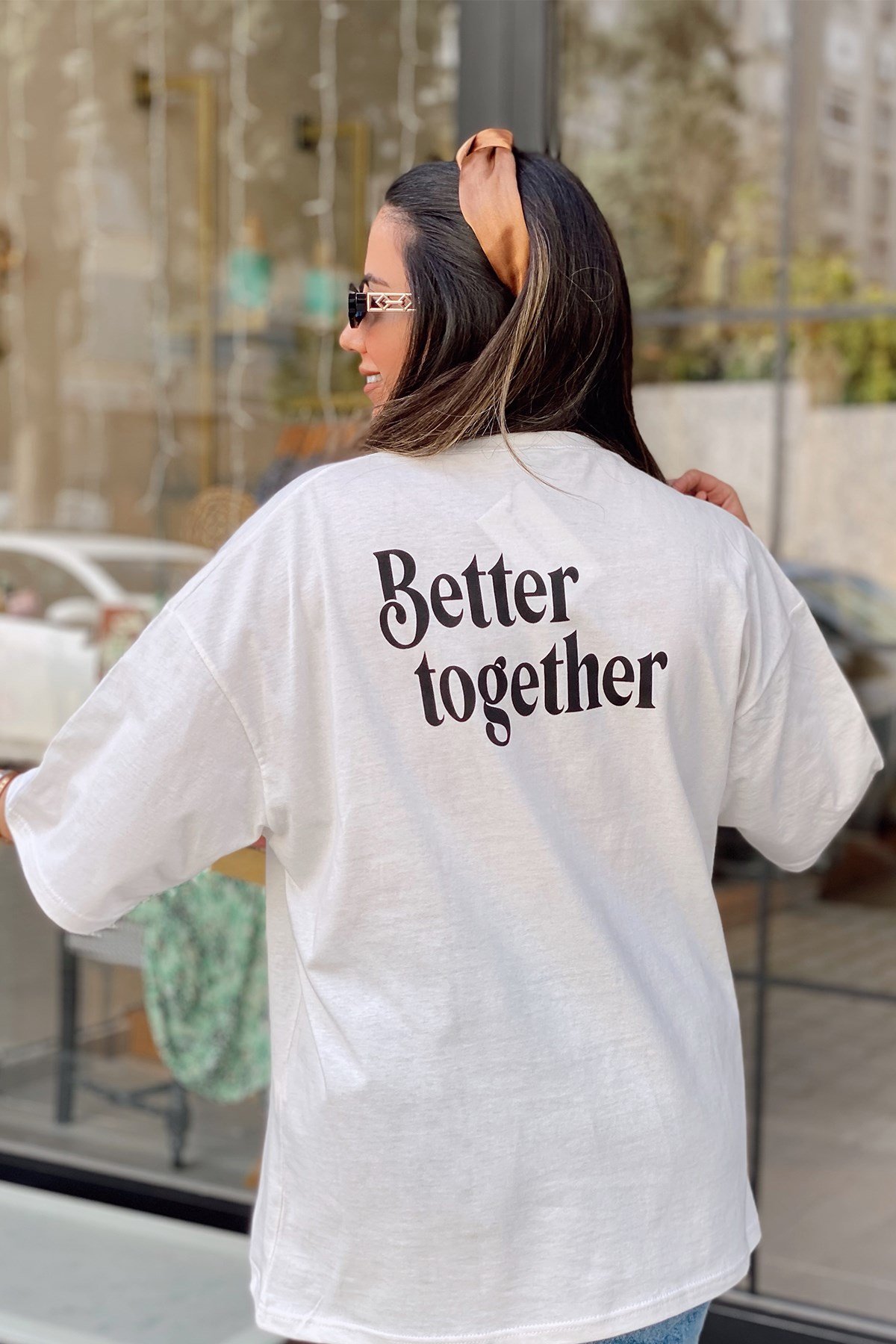 Önü Figür Desenli Tshirt