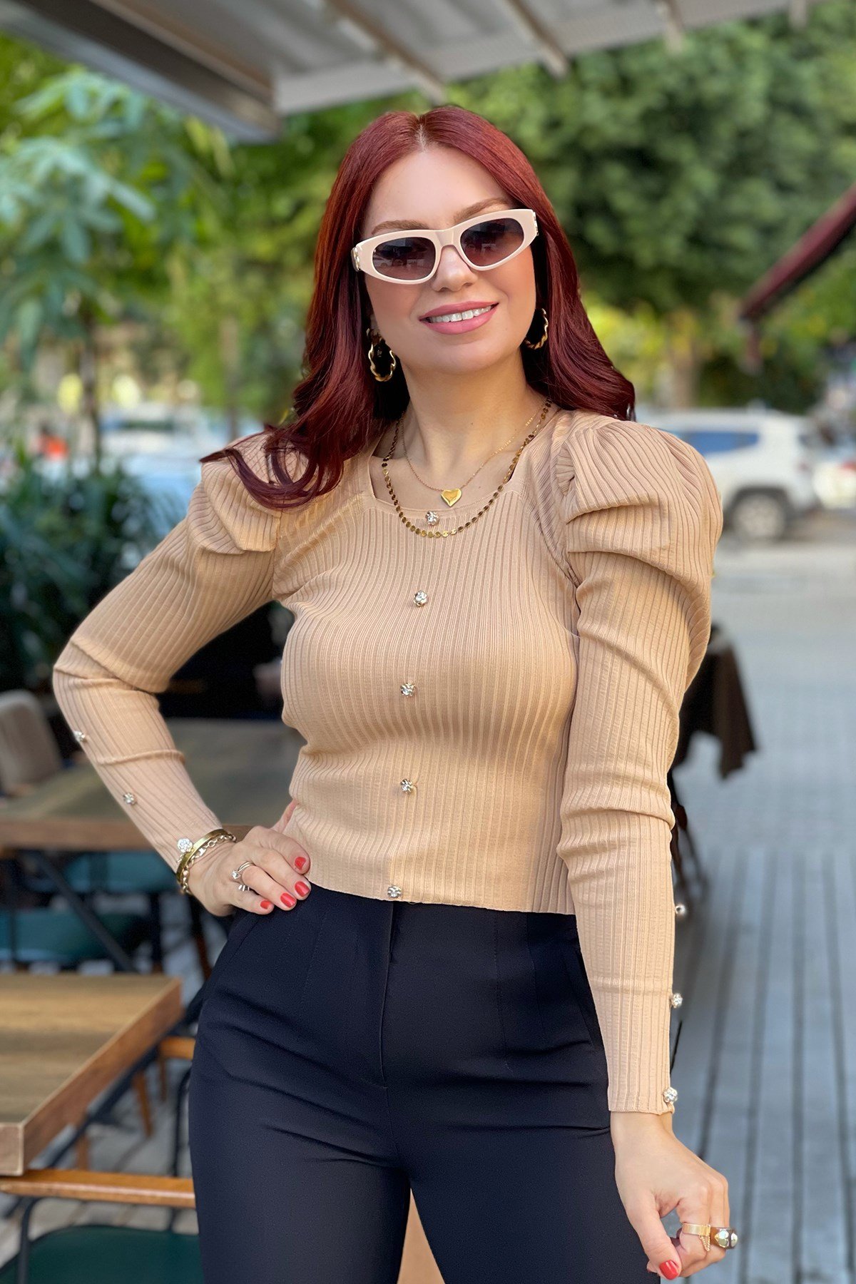 Önü Taş Detaylı Triko    
