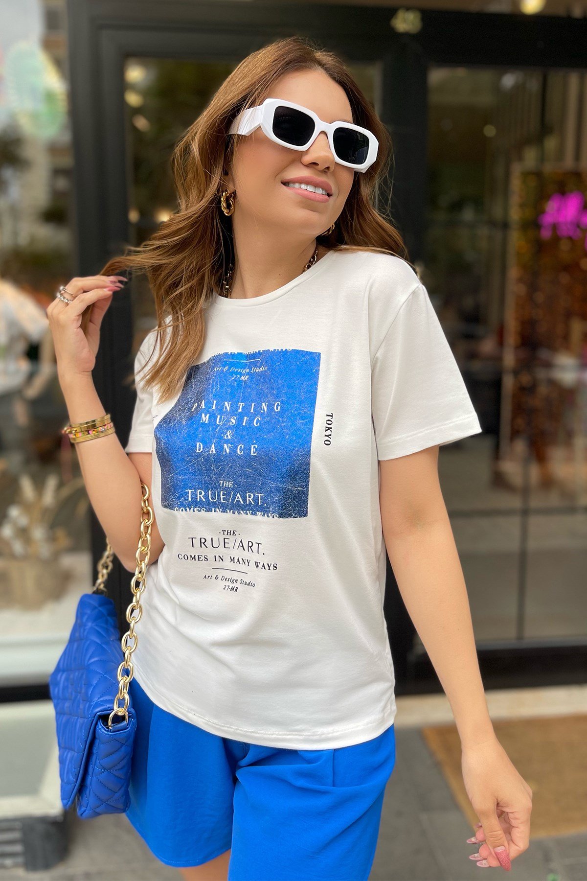 Önü Varak Detaylı Tshirt