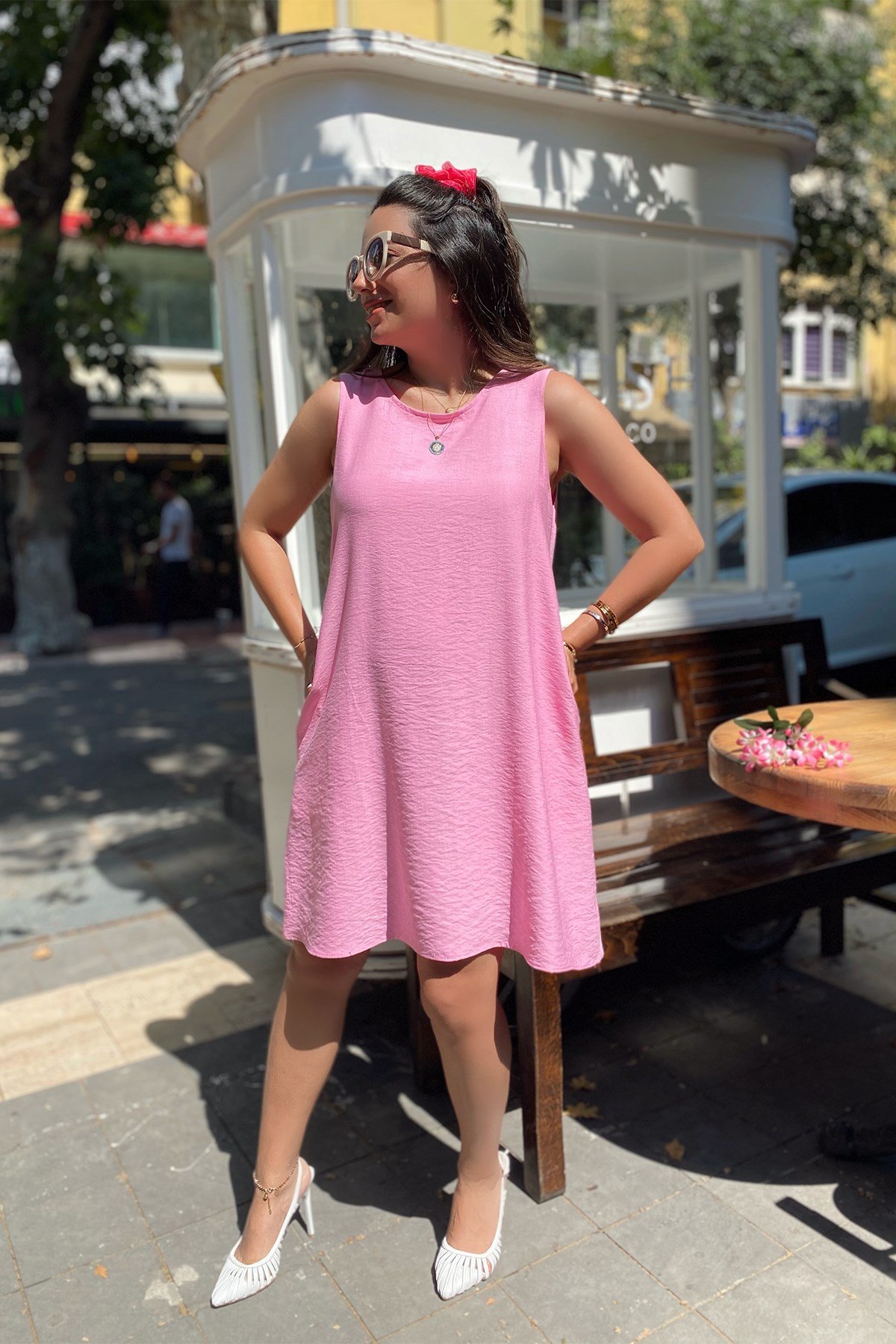 Pembe Cepli Sıfır Kol Keten Elbise