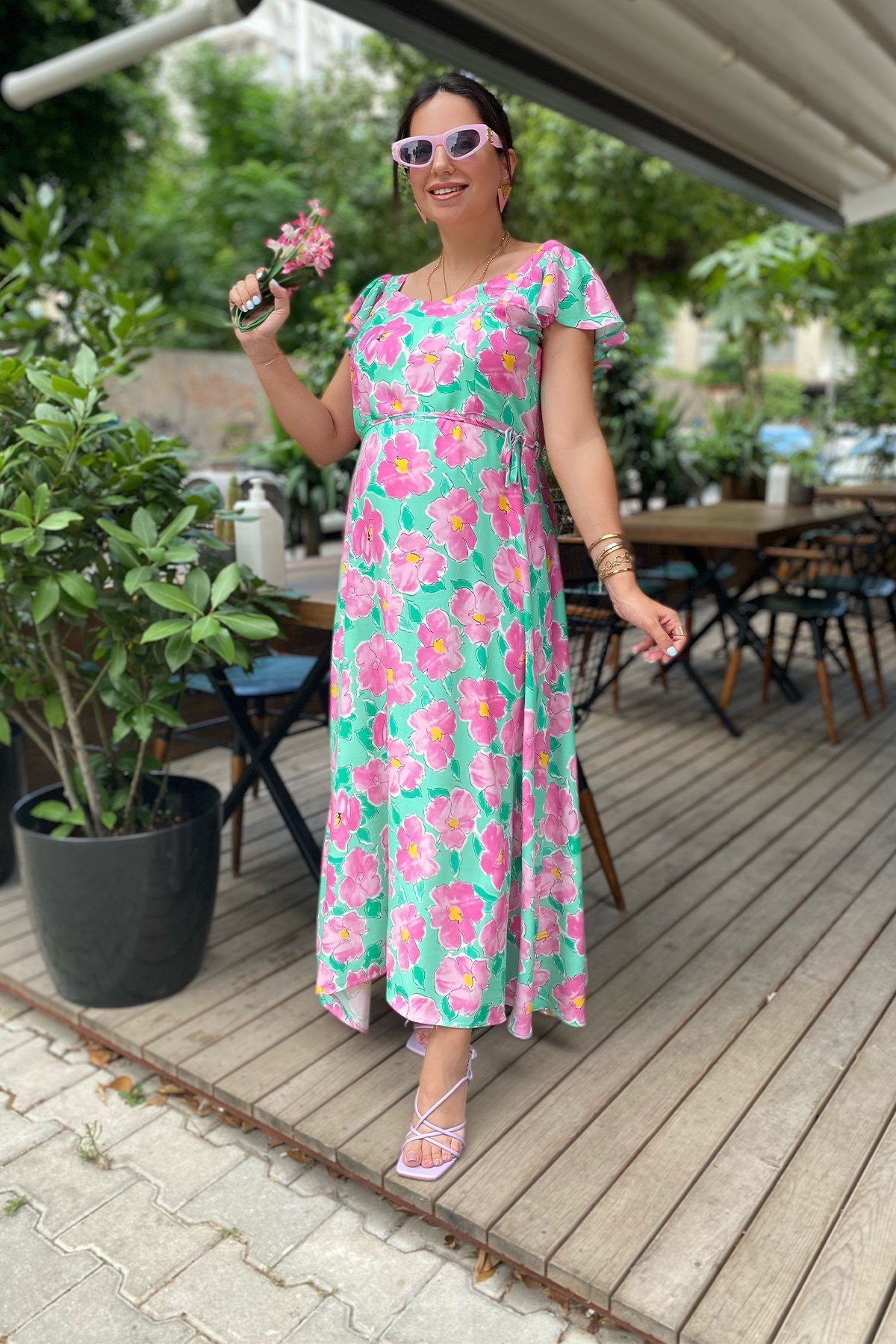 Pembe Desenli Kuşak Bağlamalı Elbise