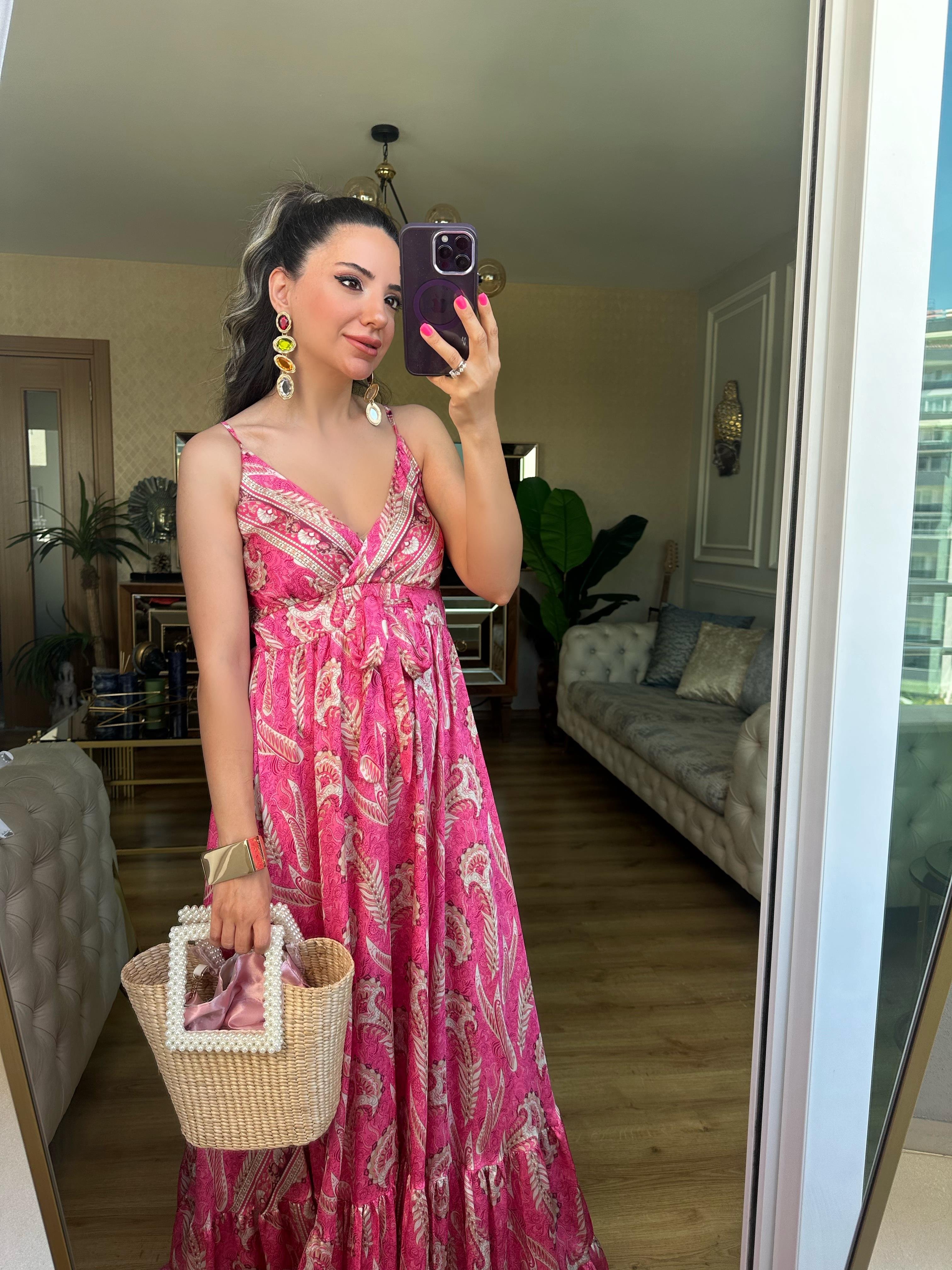 Pembe Desenli Saten Elbise