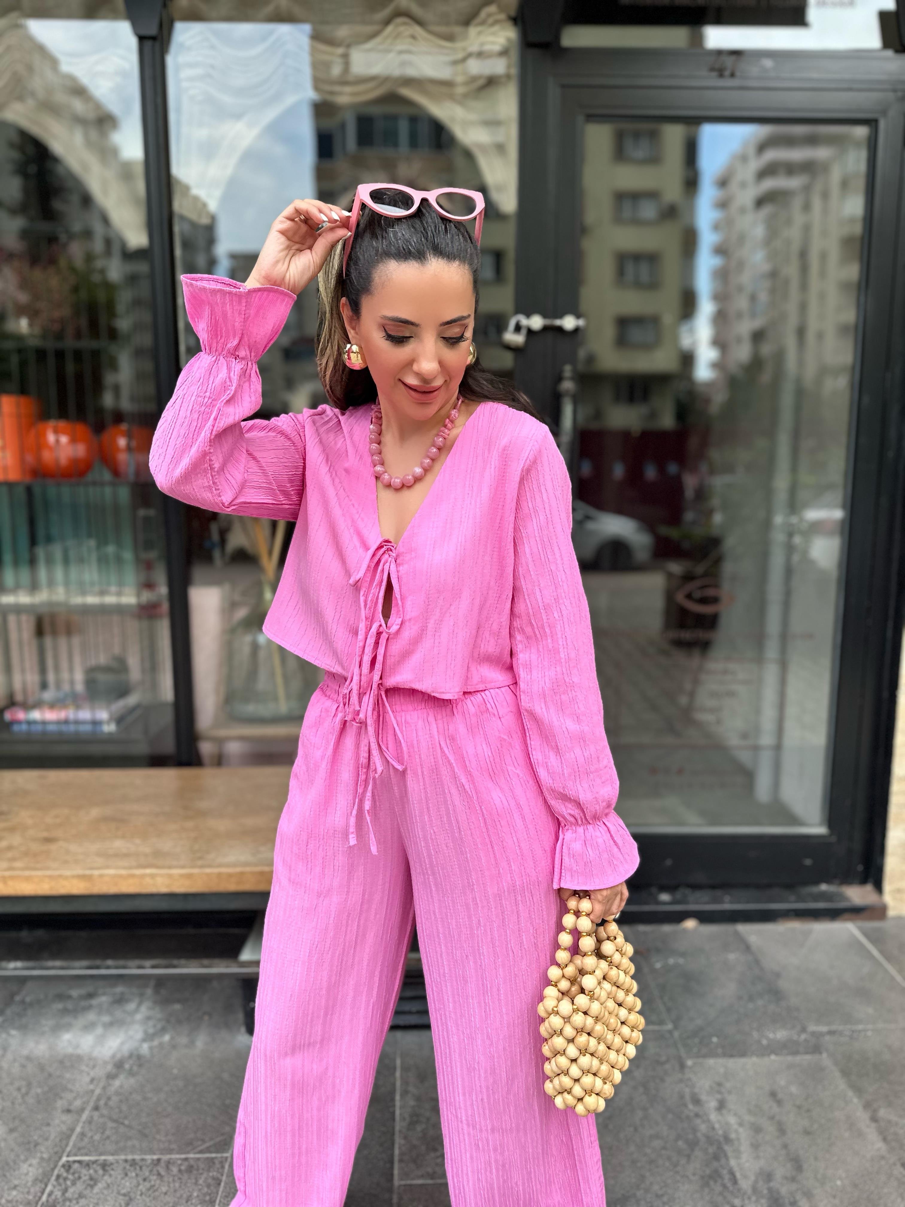 Pembe Önden Bağcık Detaylı Gömlek Pantolon Takım