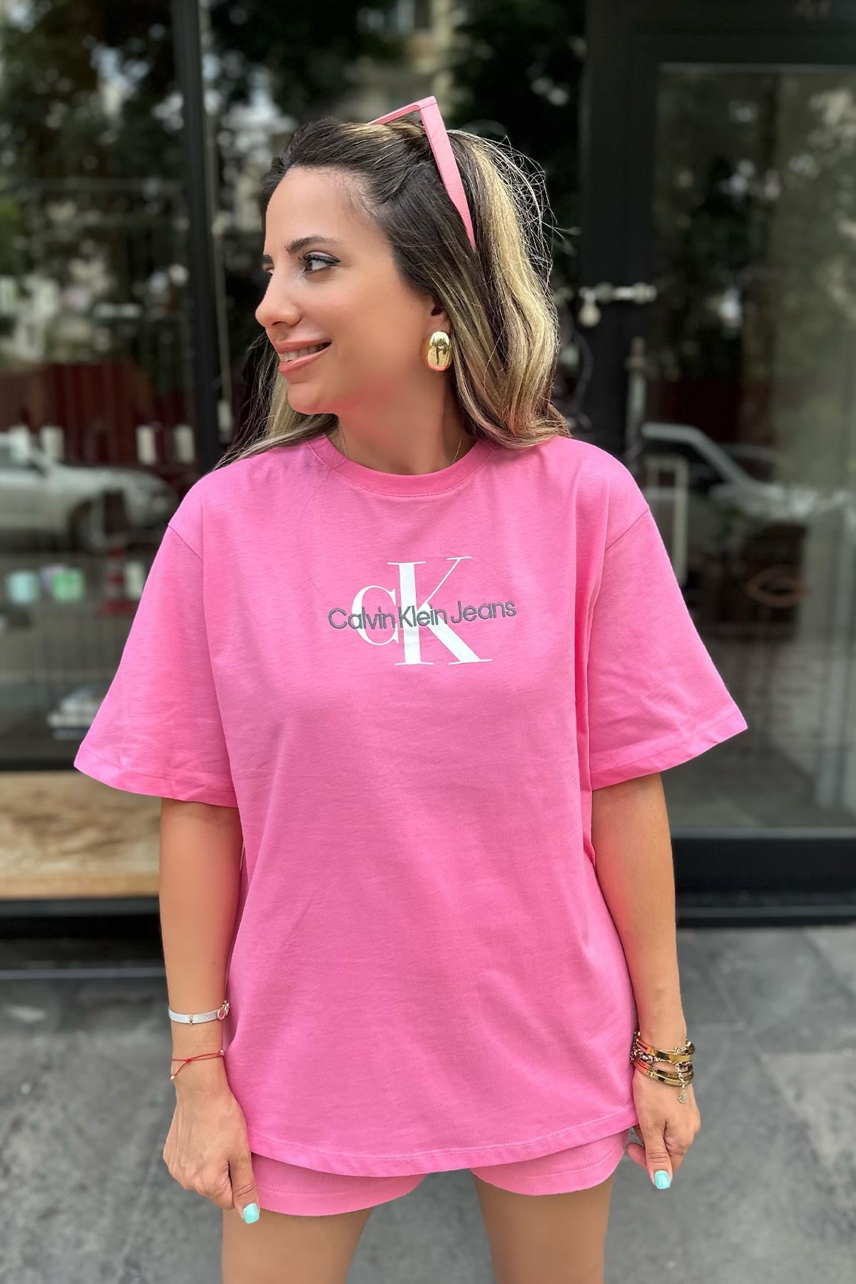 Pembe Orjinal Baskılı Tshirt
