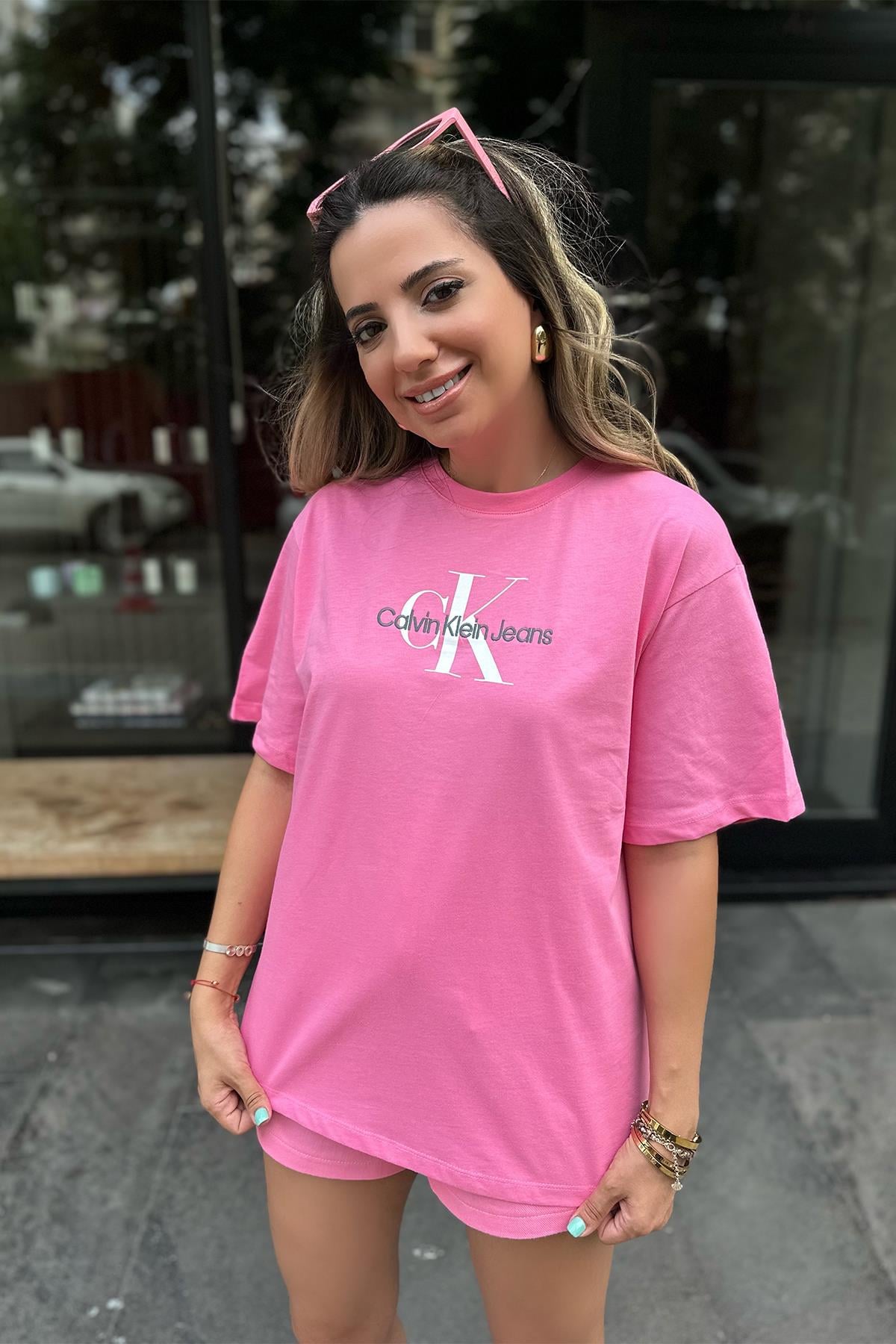 Pembe Orjinal Baskılı Tshirt