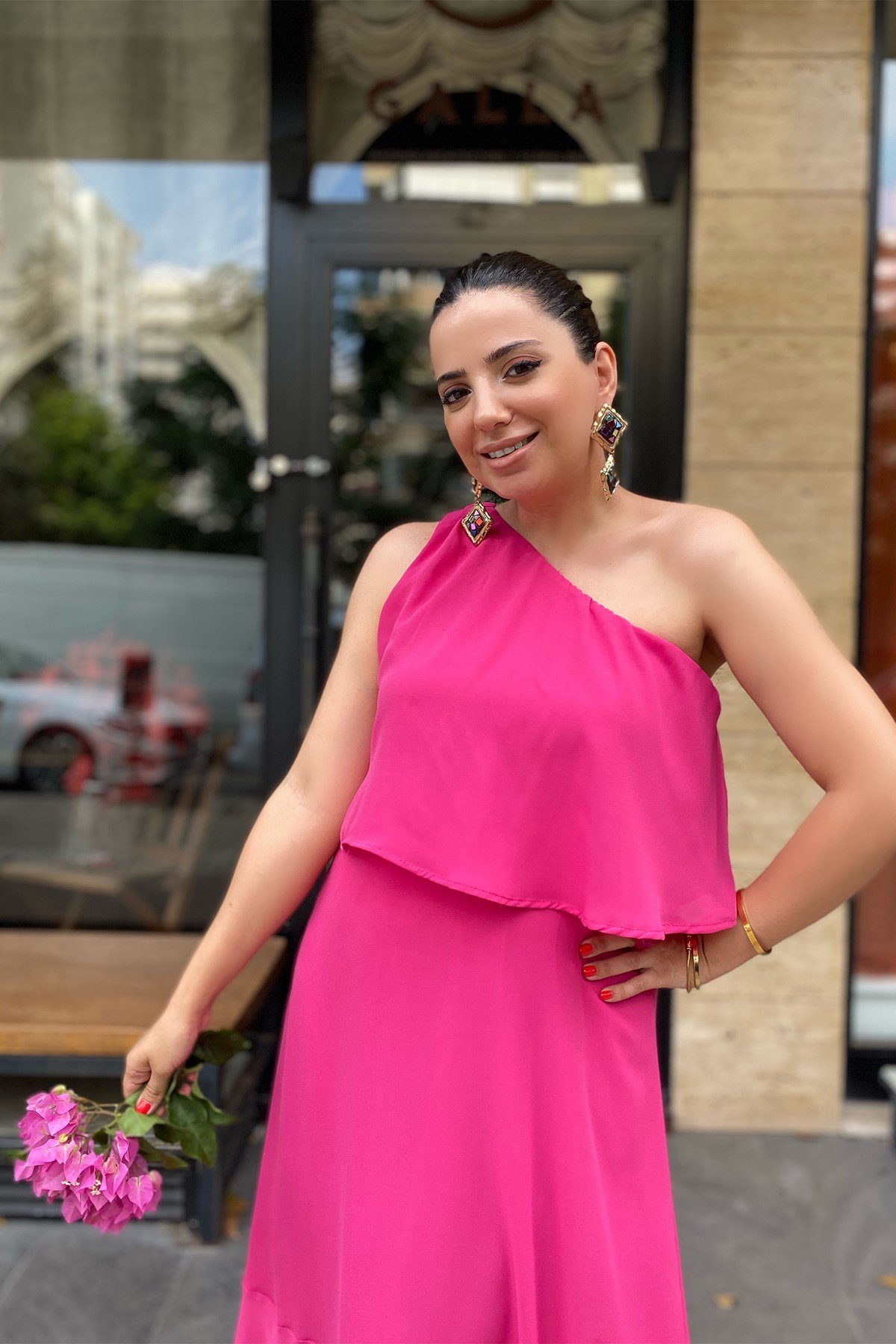 Pembe Tek Omuz Volanlı Şifon Elbise