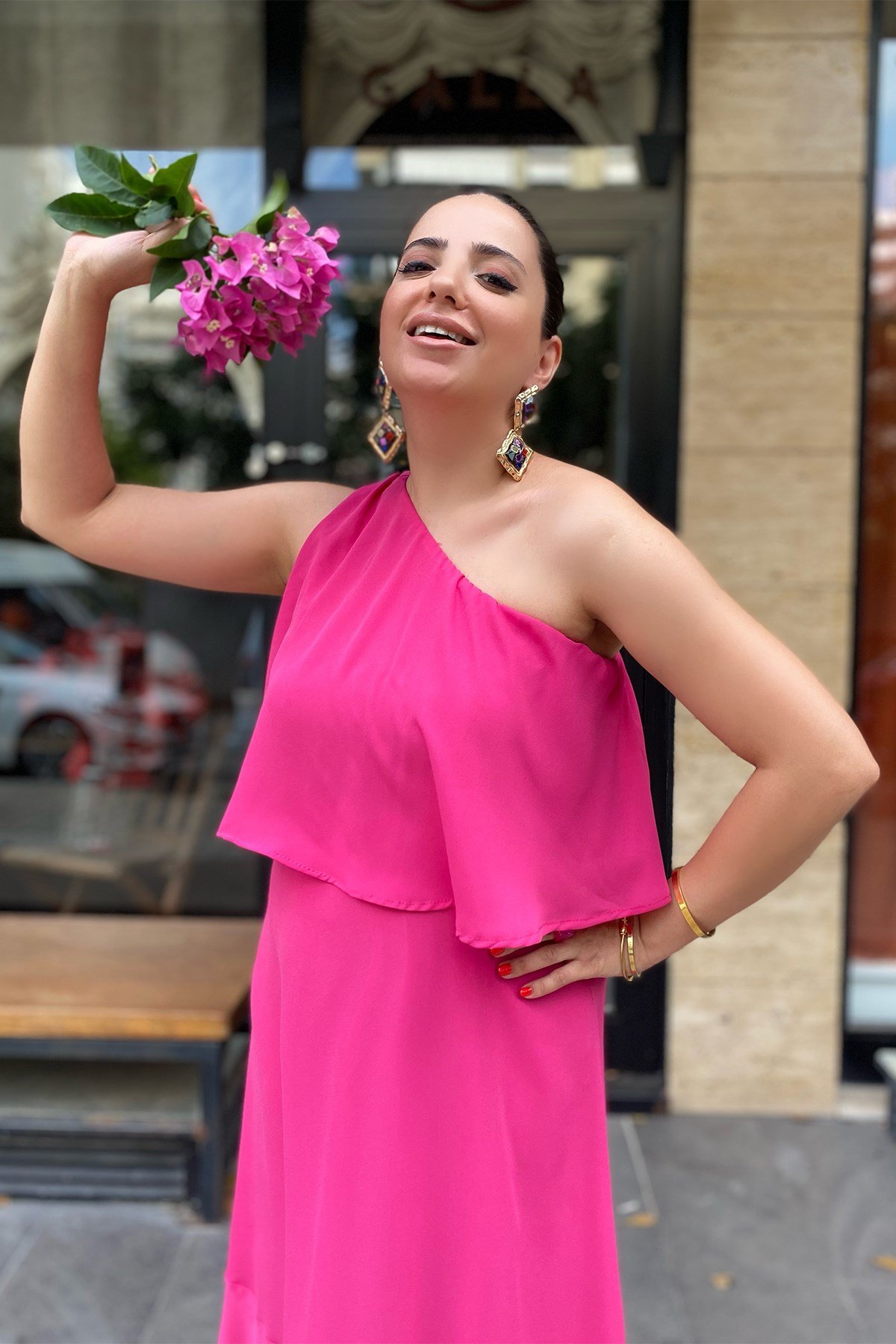 Pembe Tek Omuz Volanlı Şifon Elbise