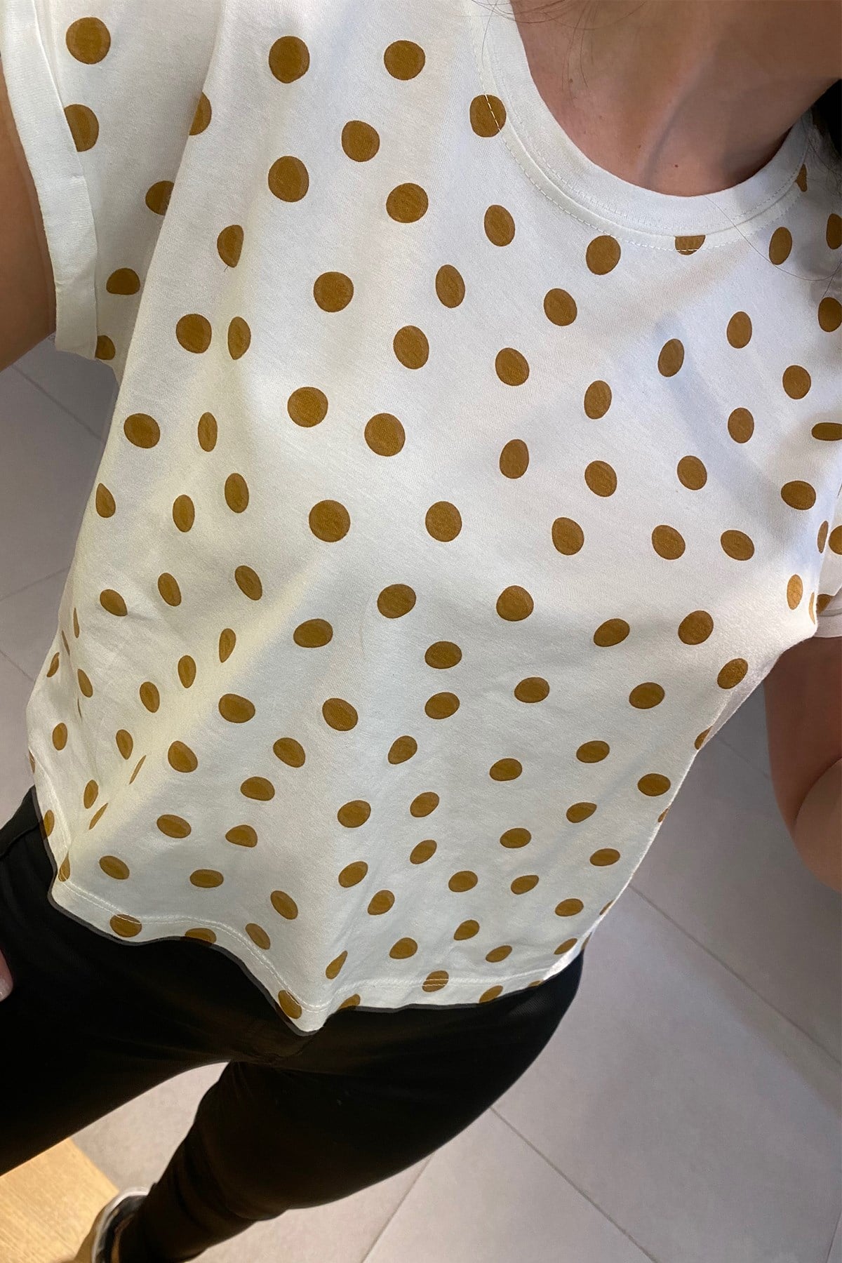 Puantiyeli Kahve Basic Tshirt