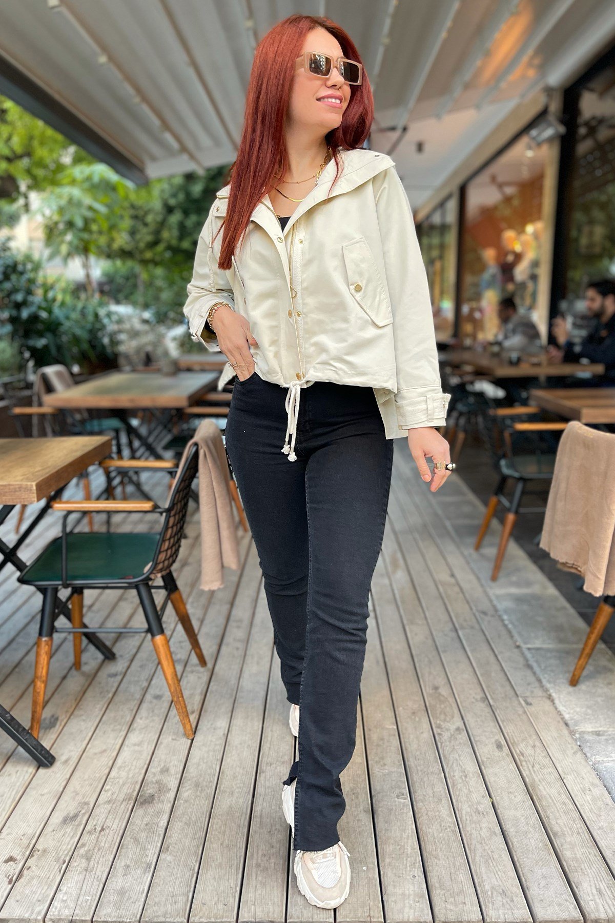 Reglan Kol Kapşonlu Ekru Ceket