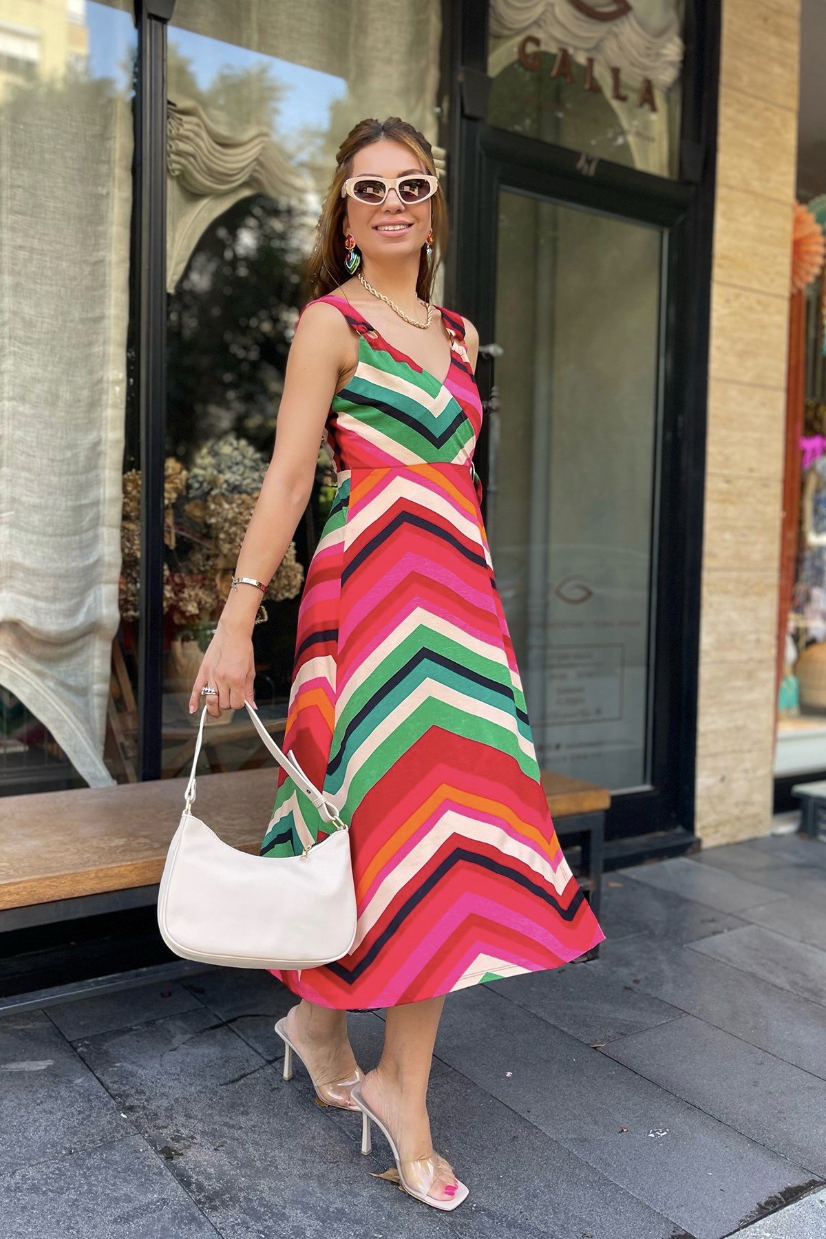 Renkli Çizgili Elbise