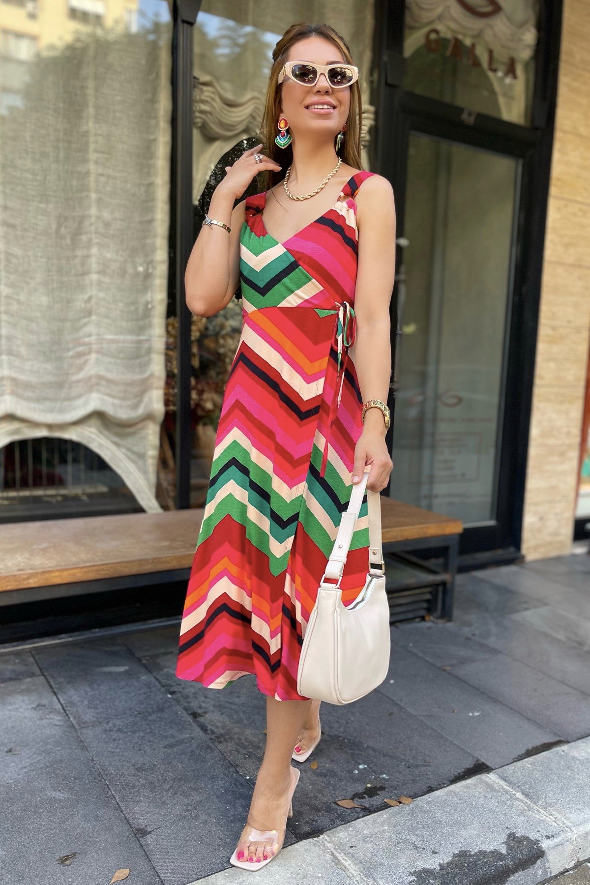 Renkli Çizgili Elbise