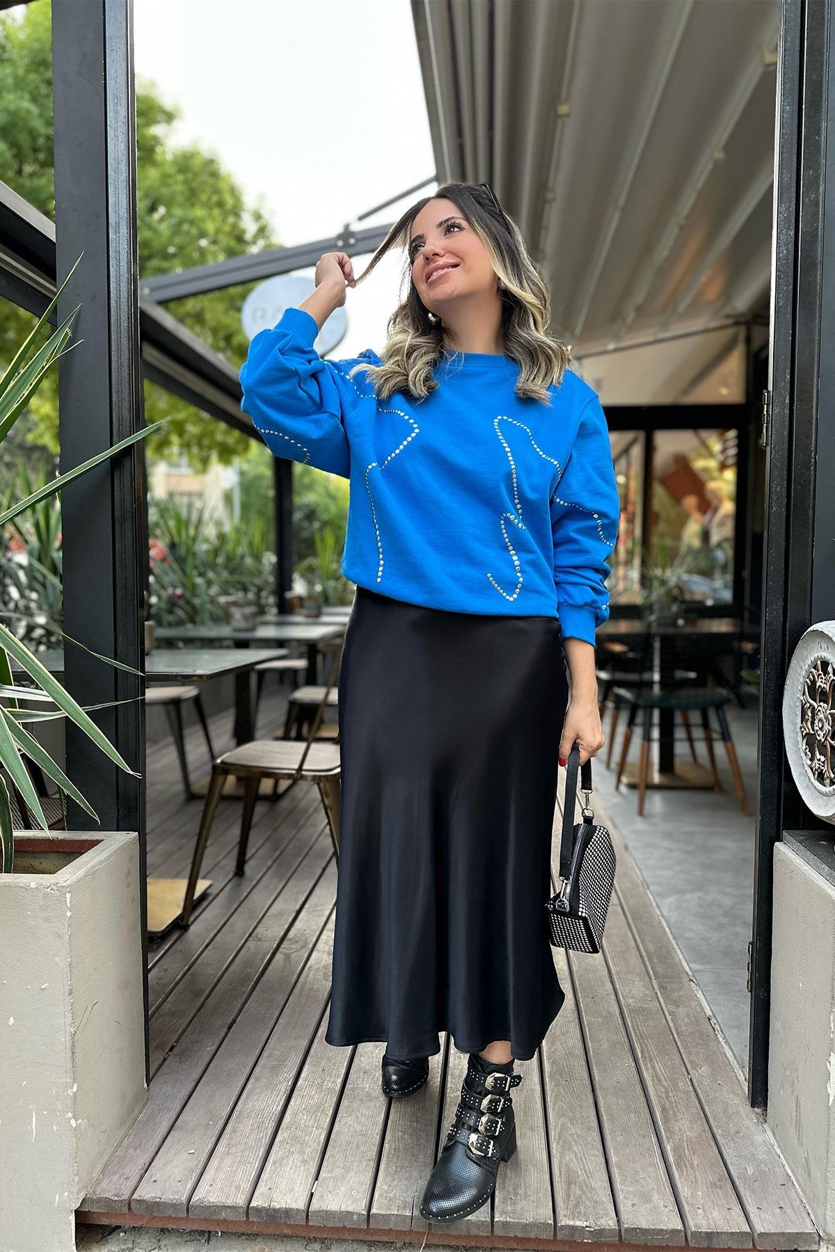 Saks Mavi Desen Zımbalı Sweatshirt